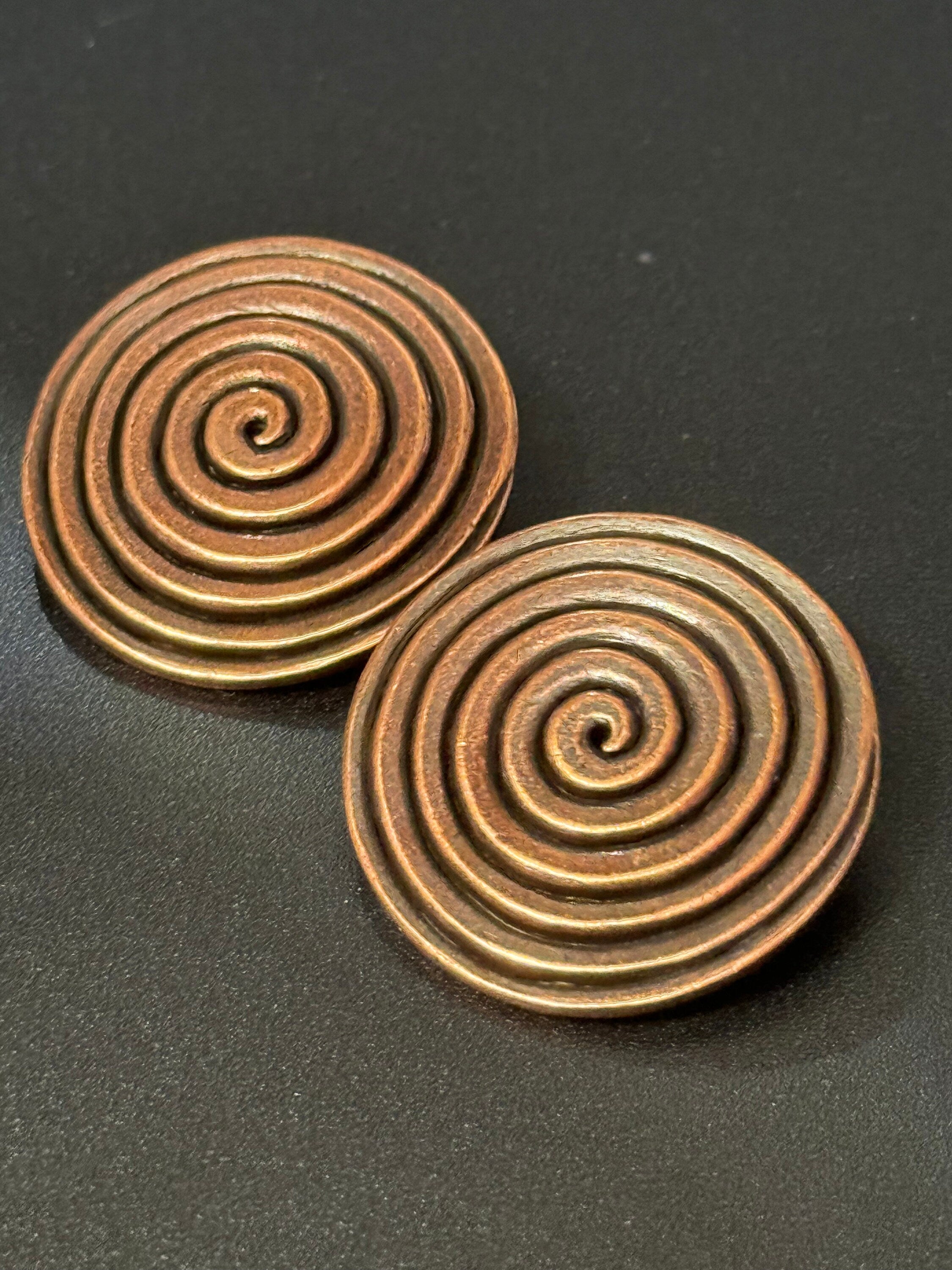 Copper disc clip on earrings, Etruscan 3.5cm round 80s period