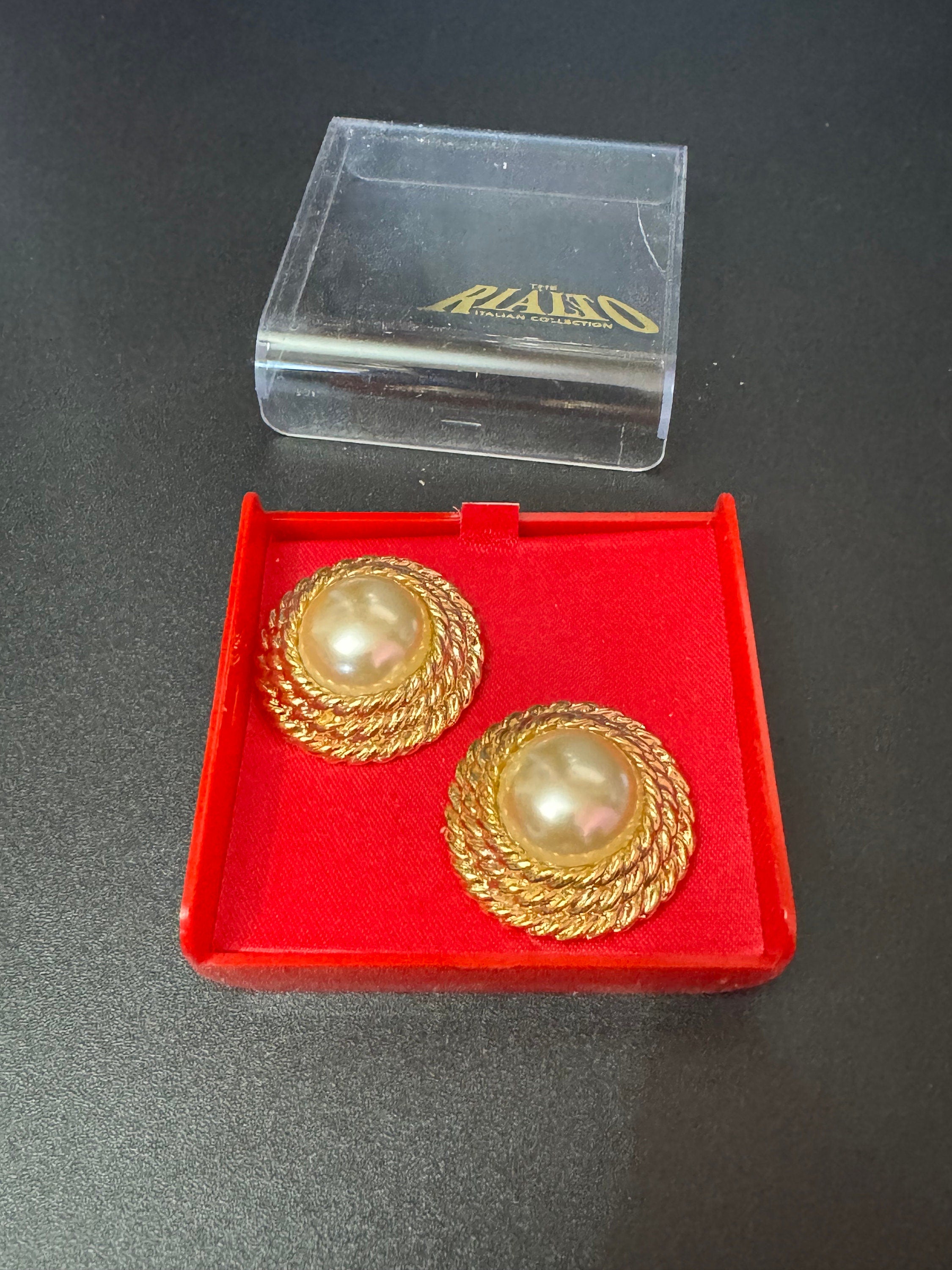 oversized 3.5cm Gold tone faux pearl cabochon nautical rope twist domed clip on earrings 1980s