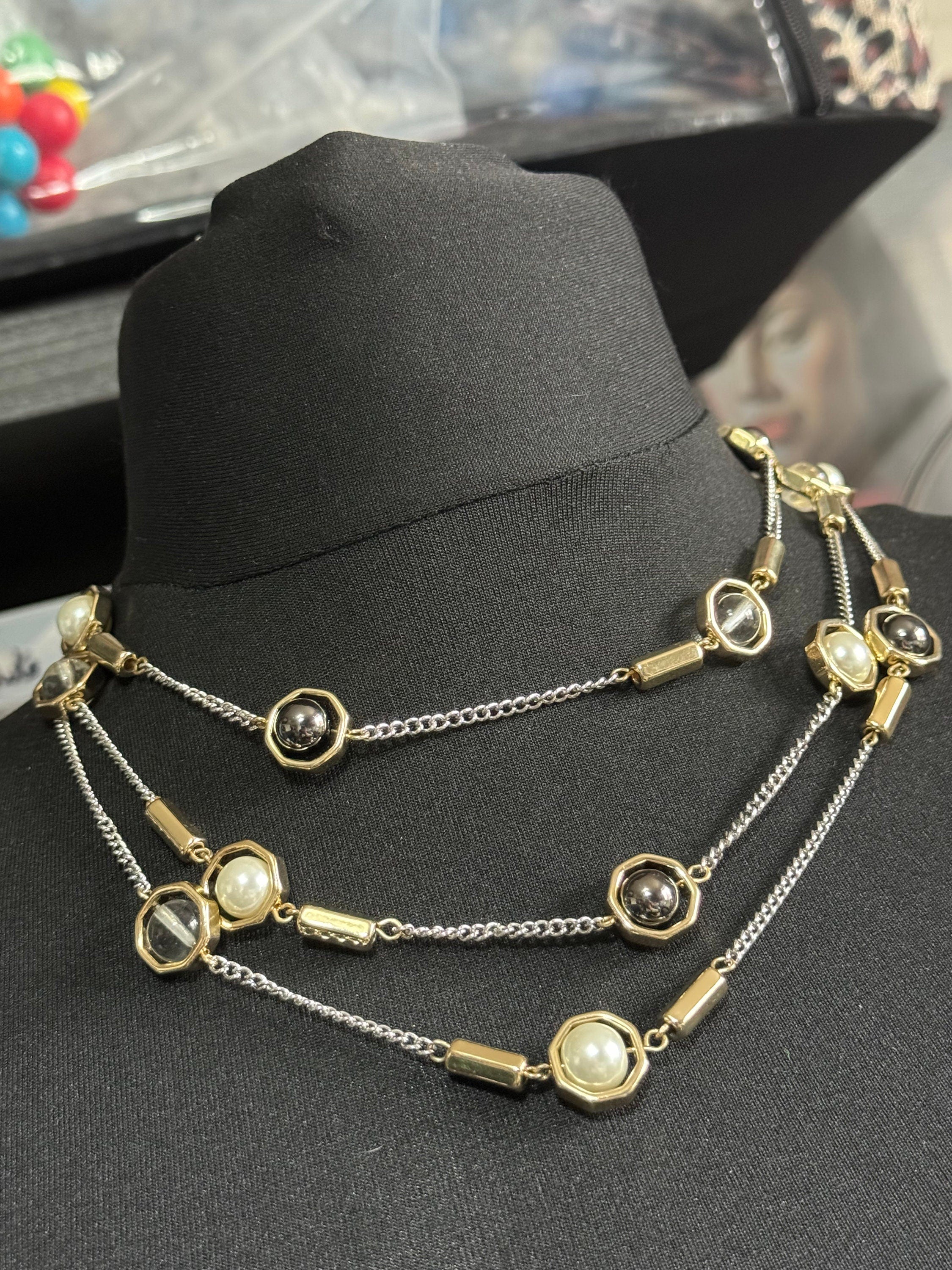 Vintage multi strand cream grey pearl necklace