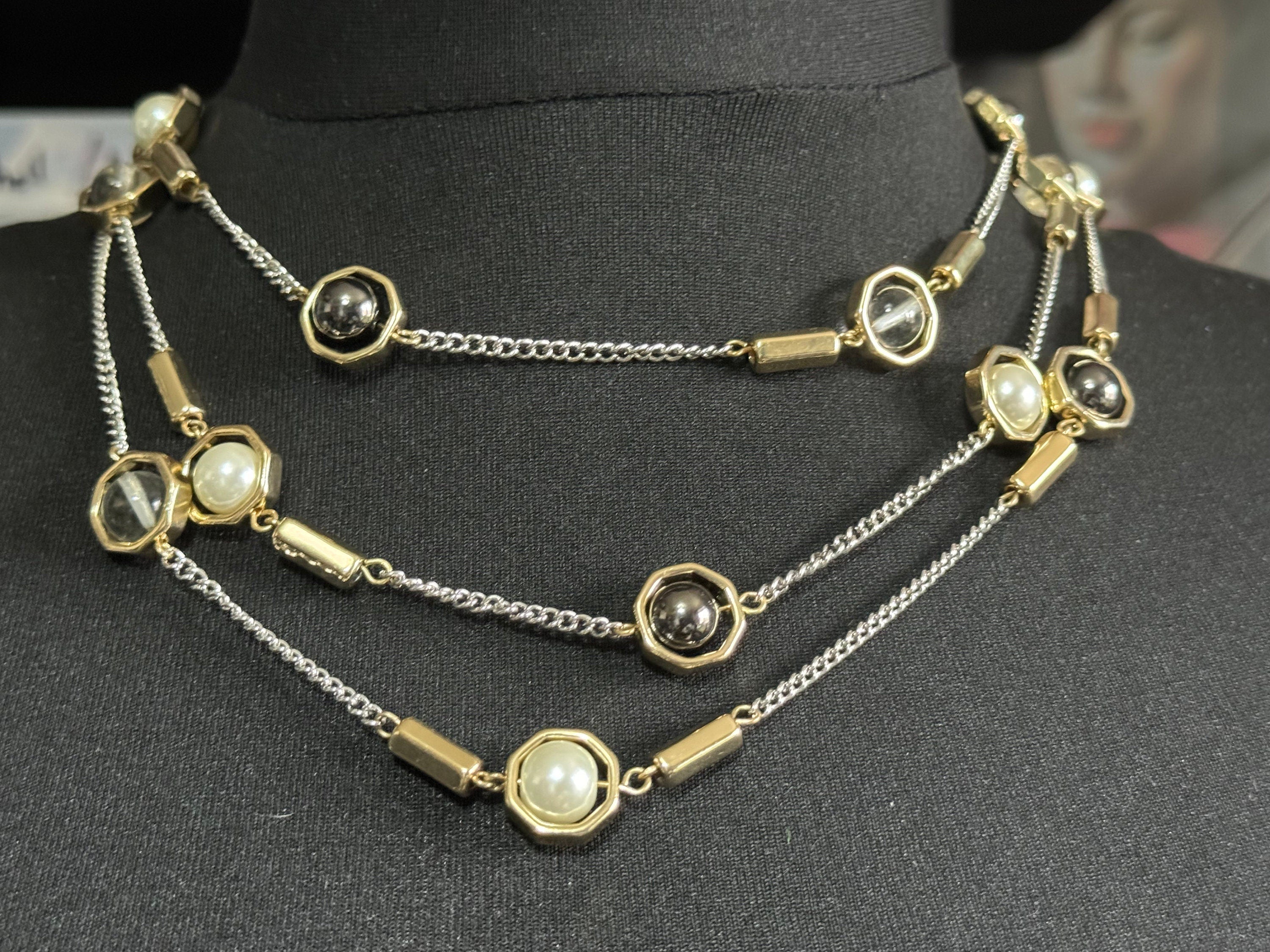 Vintage multi strand cream grey pearl necklace