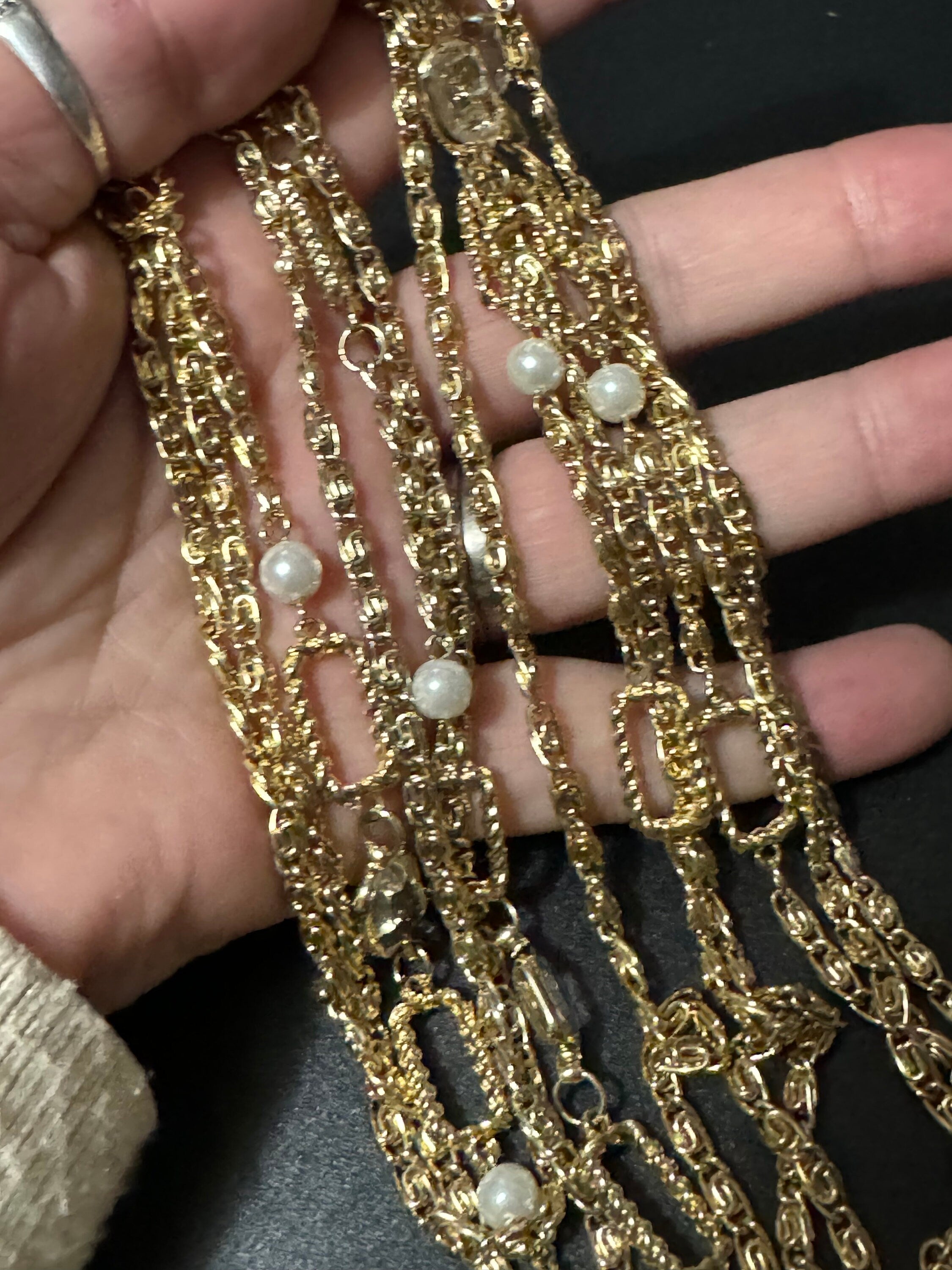 vintage 1970s Rivière octagonal bezel set clear glass Crystal gold tone multi strand 3 row chain necklace
