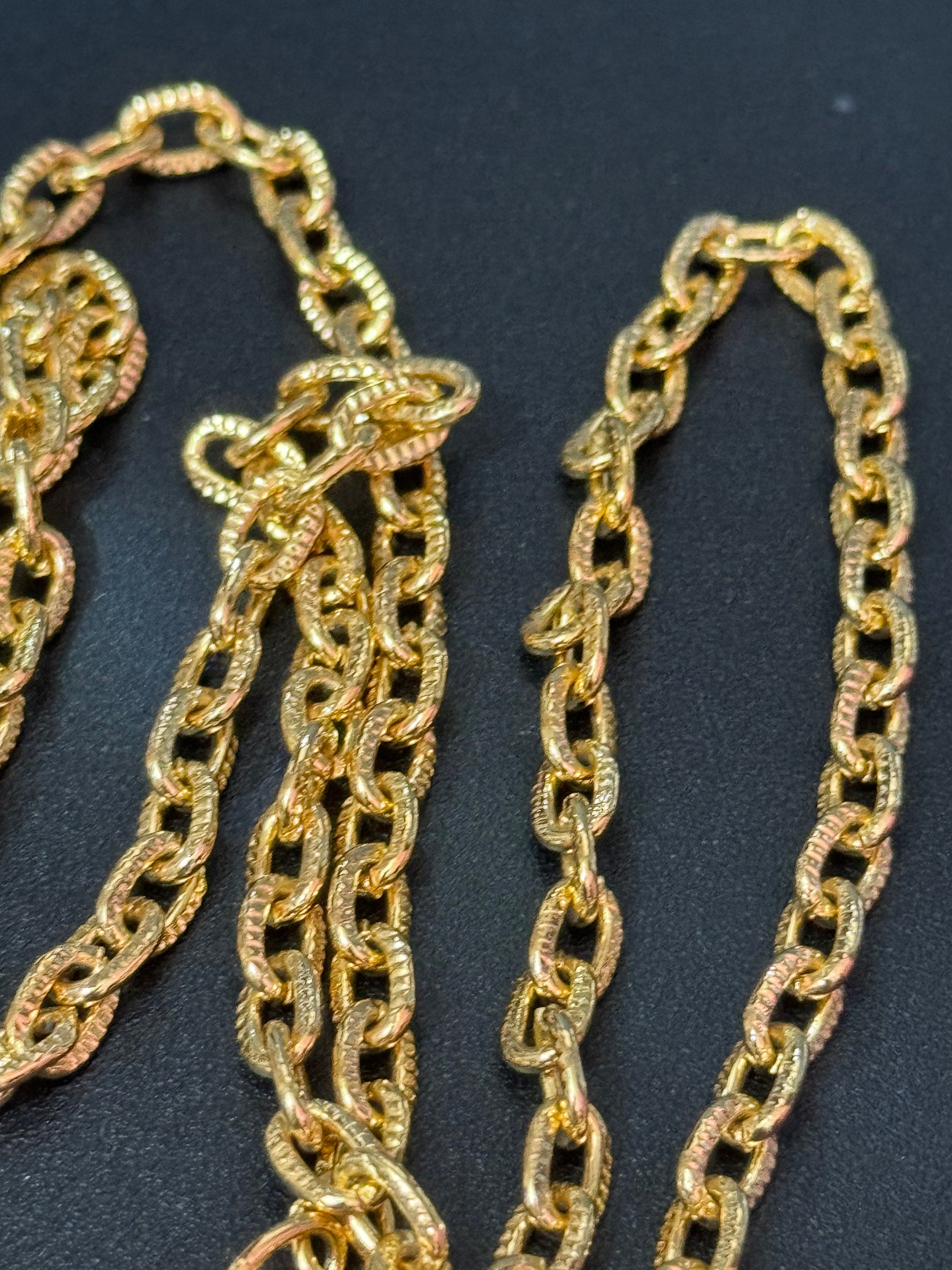 18” 61cm long 1980s gold tone textured cable link plain chain necklace