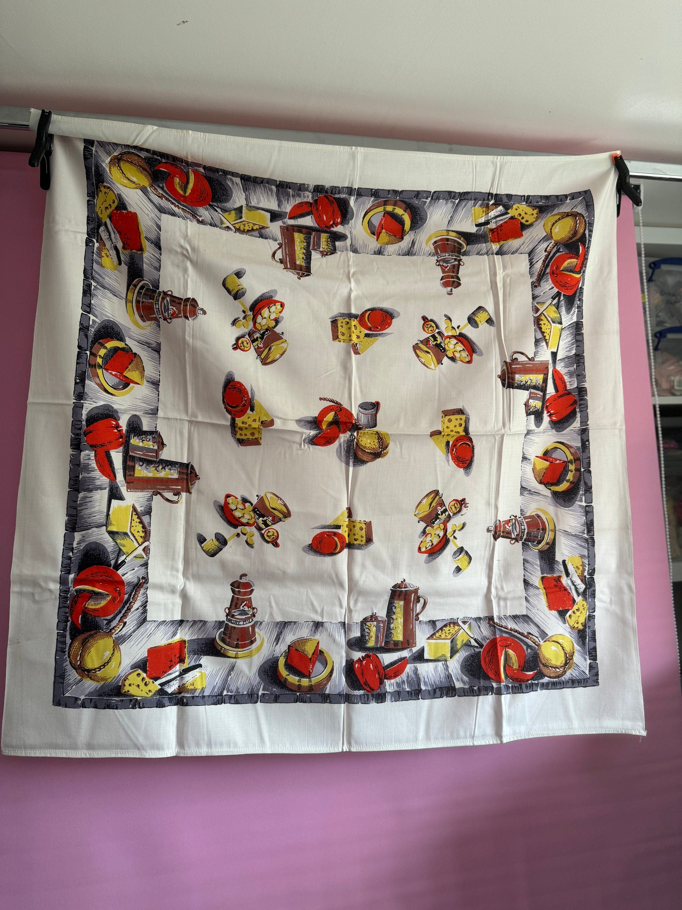 36” novelty cheese cheeses Vintage printed souvenir tablecloth