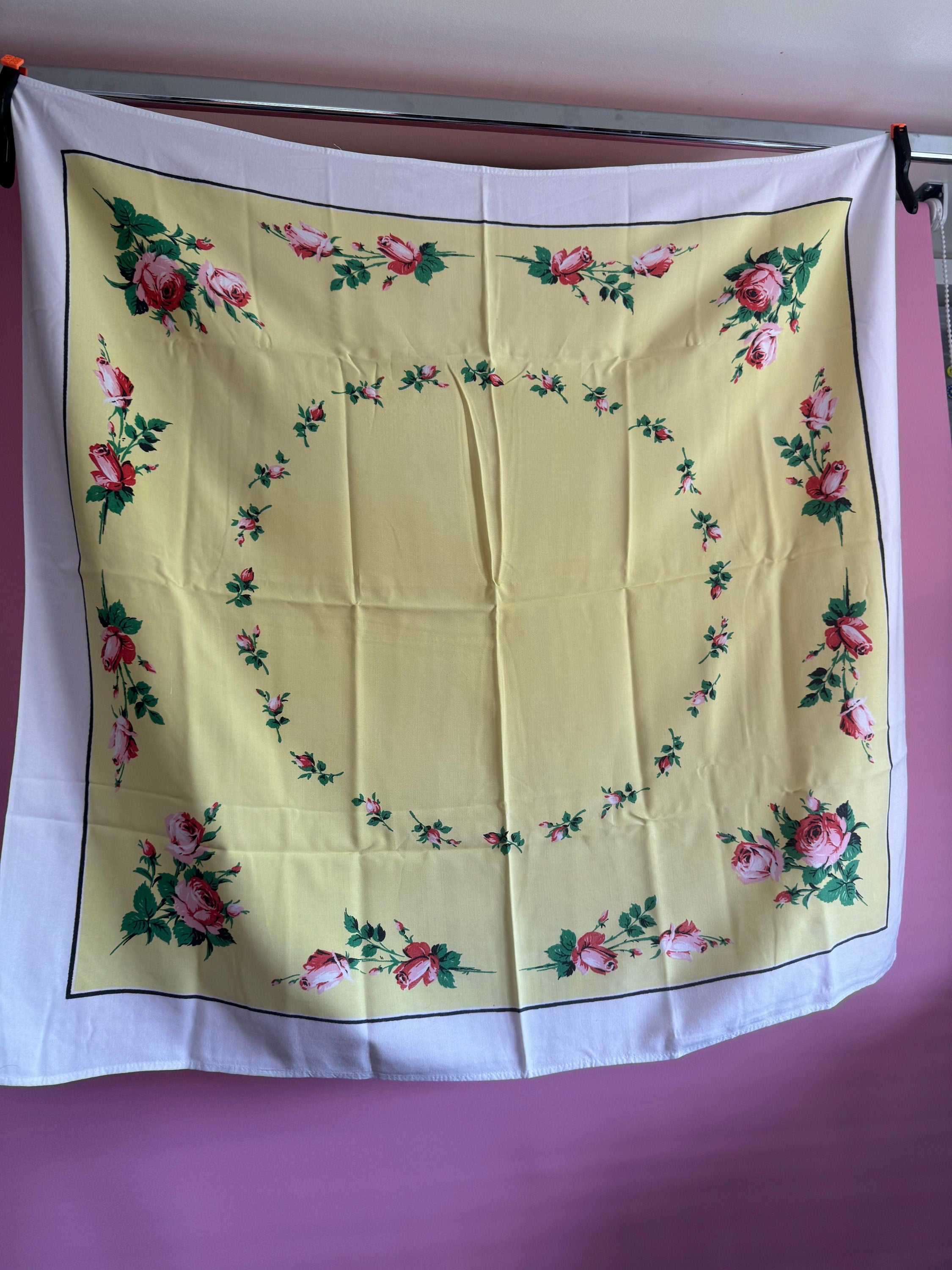 34” English roses yellow Vintage printed tablecloth for tea party