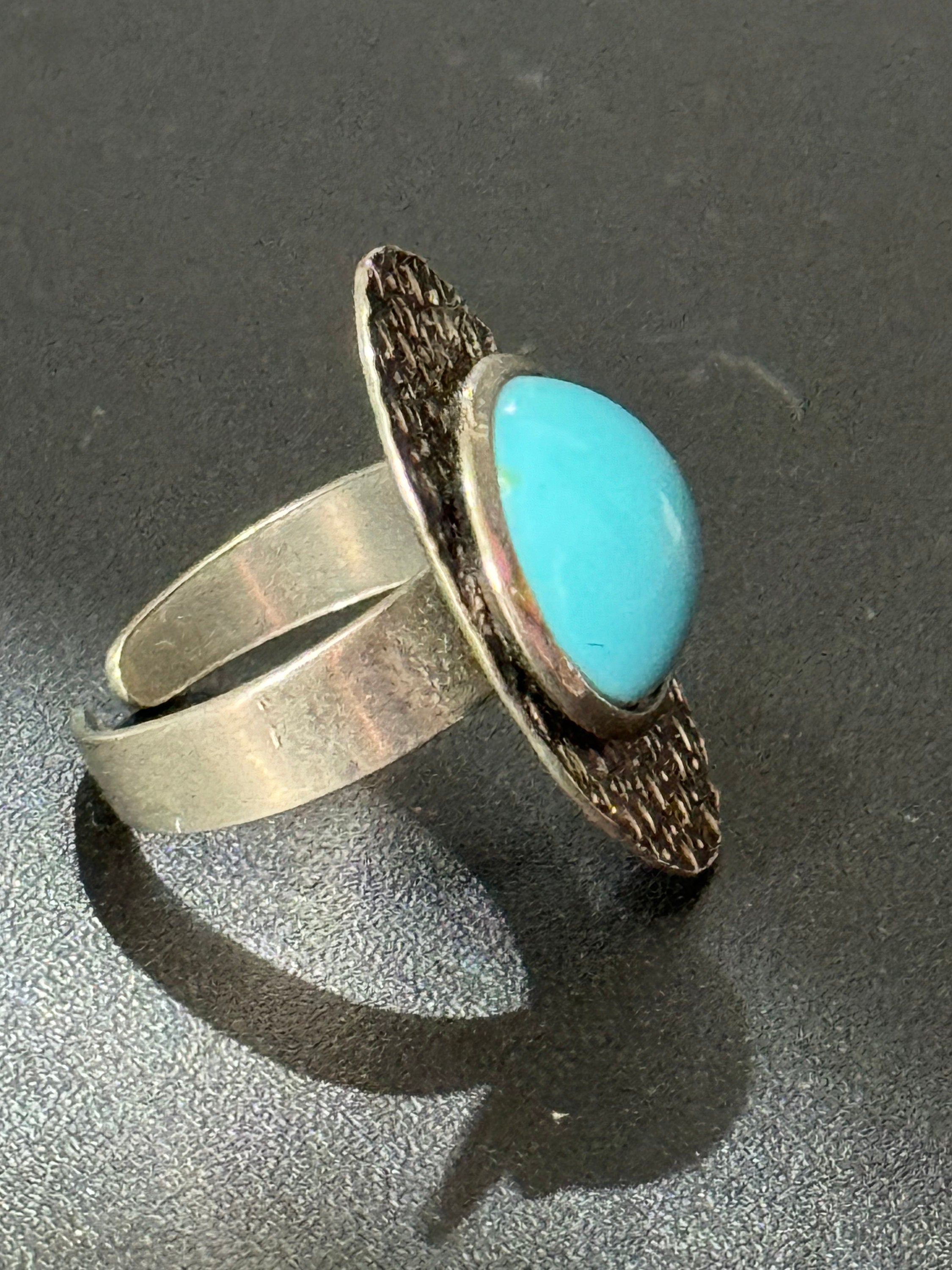 modernist stainless steel adjustable ring with central turquoise cabochon 1970s vintage