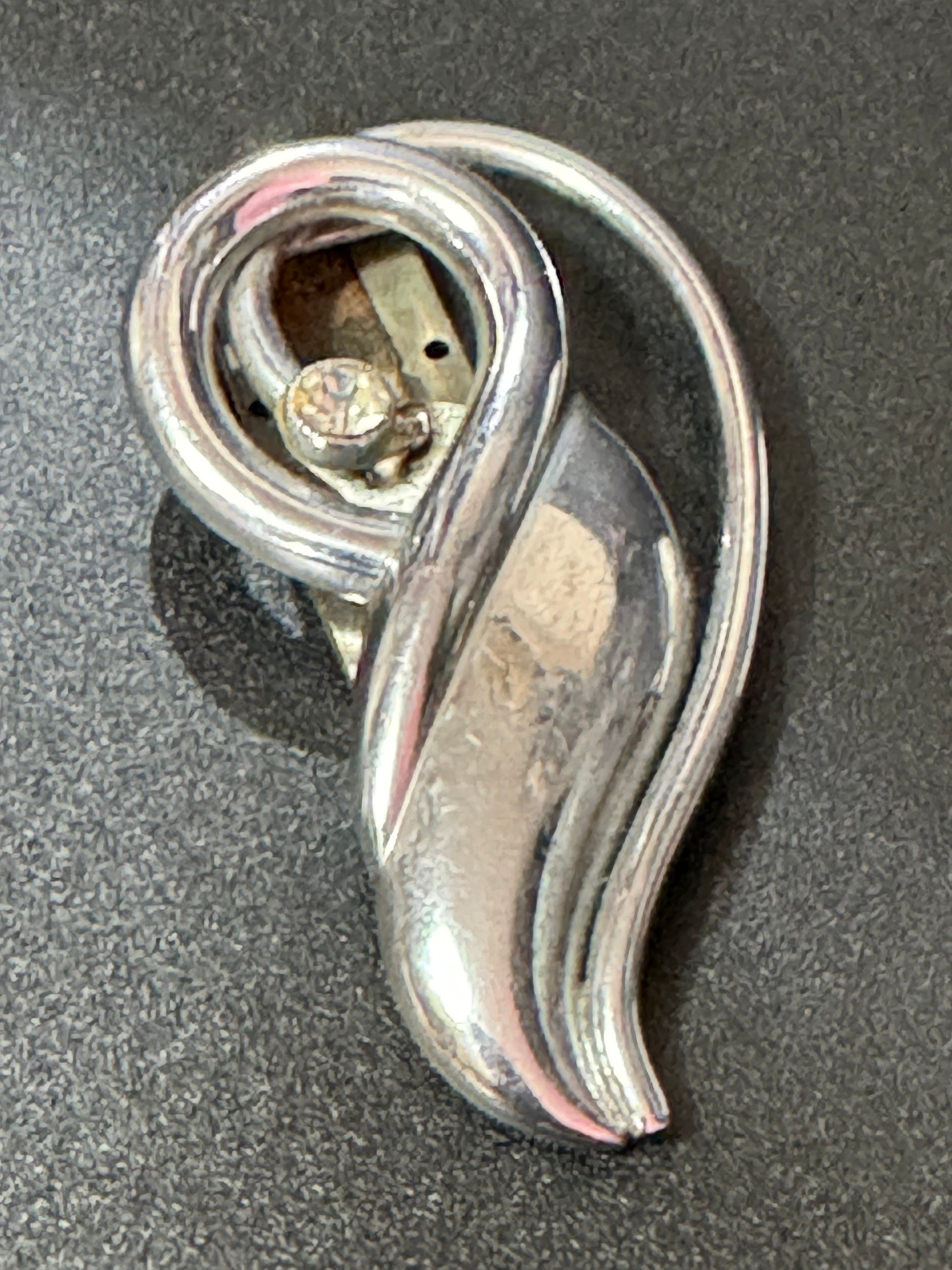 1 x Art Deco Chrome dress clip set with clear paste rhinestone