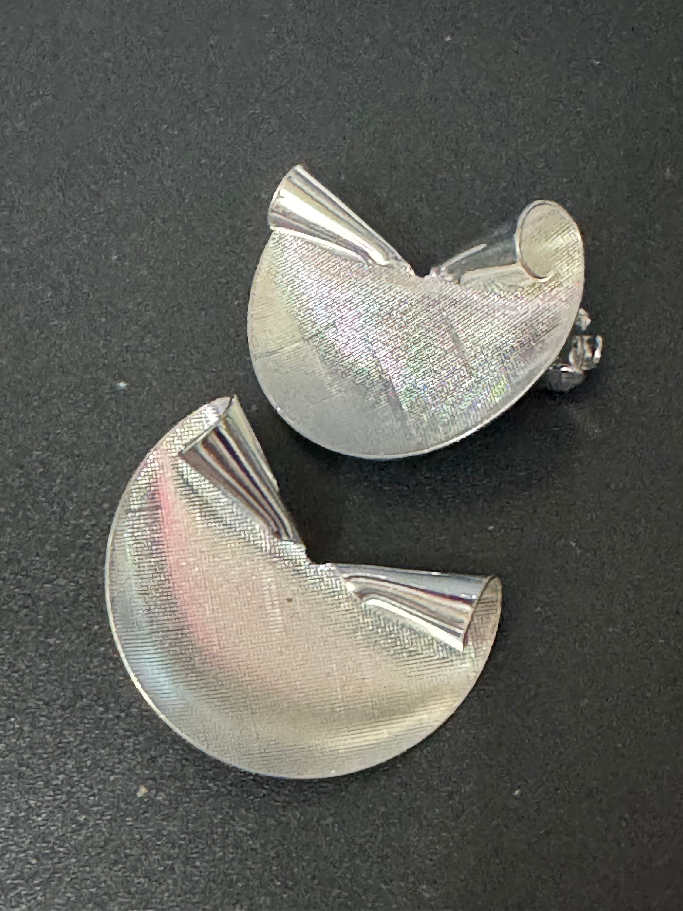 signed KIGU of London 3.5cm wide silver fan clip on earrings rhodium plated 1950s unused vintage