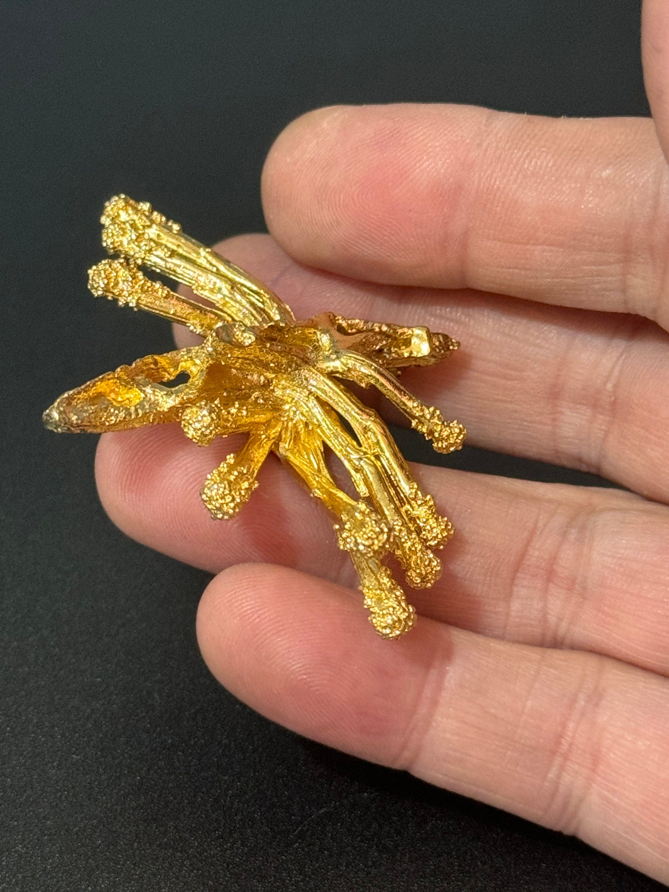 vintage modernist gold tone abstract textured spiked brooch