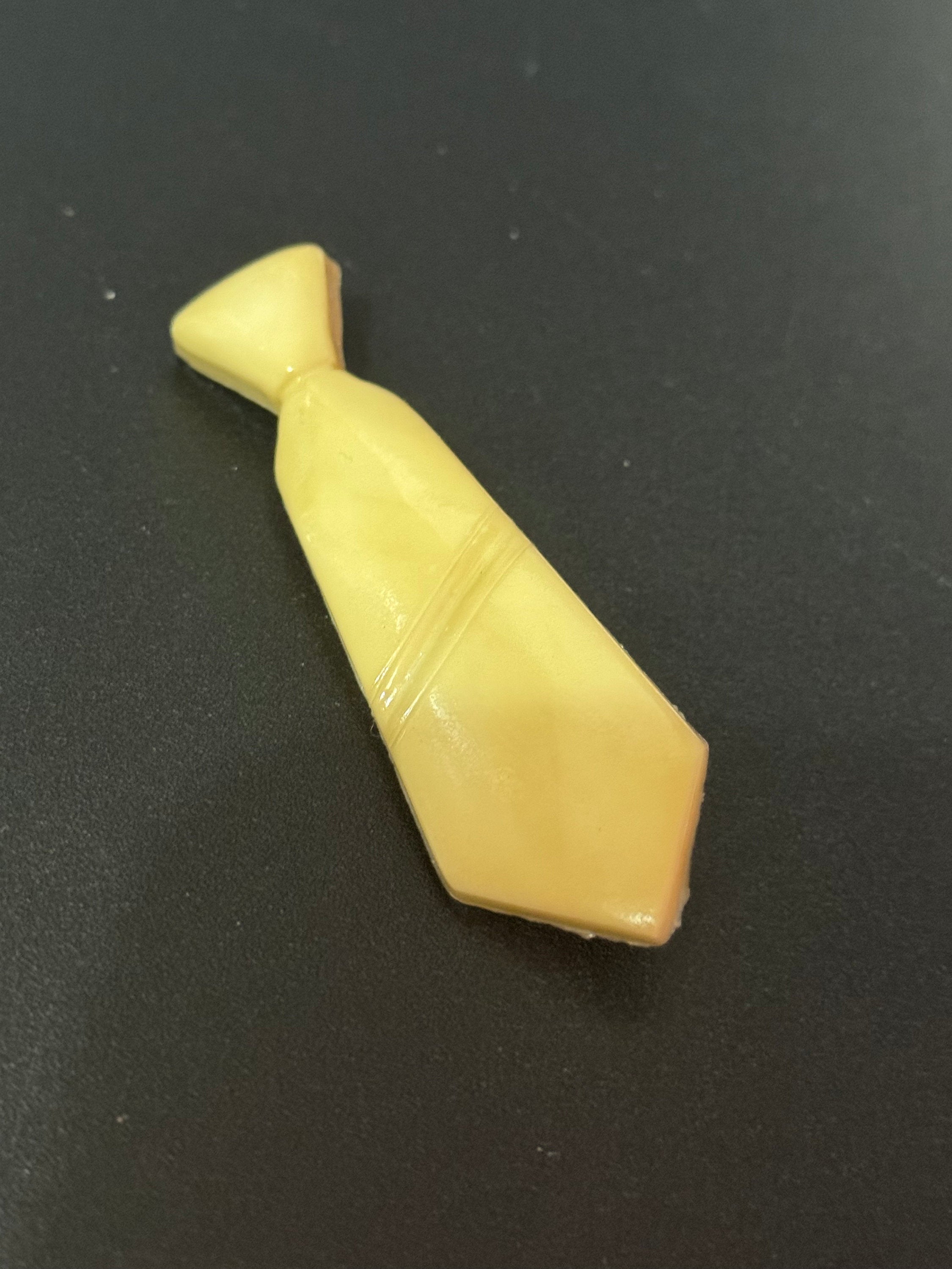 5cm true vintage novelty French early plastic celluloid cream men’s suit tie Brooch