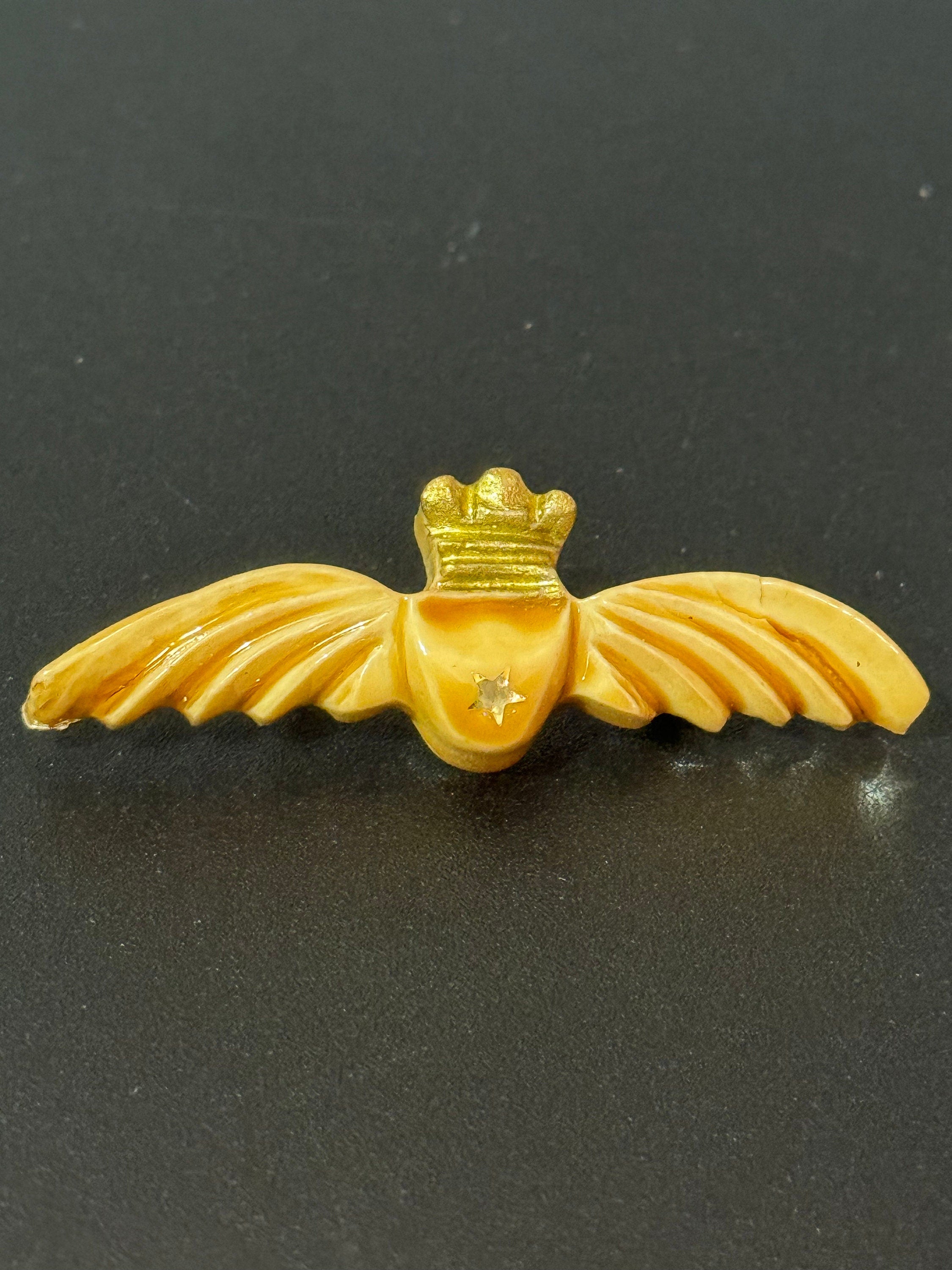 5.5cm military brooch , vintage French plastic wings airforce insignia Brooches