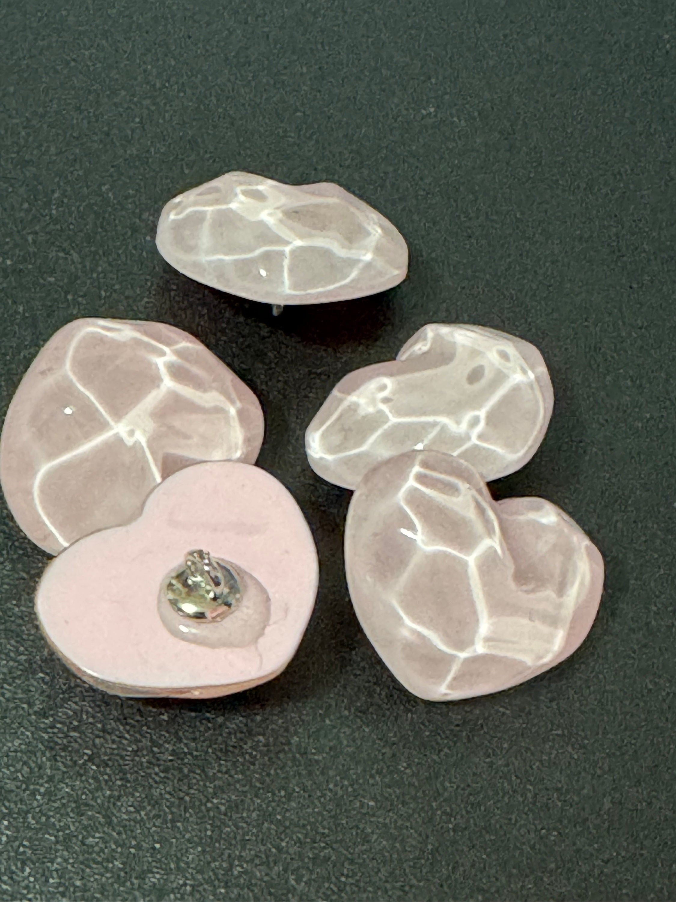 Pale Pink Acrylic Heart Buttons: 21mm Ripple Shank, 10 pc Pack