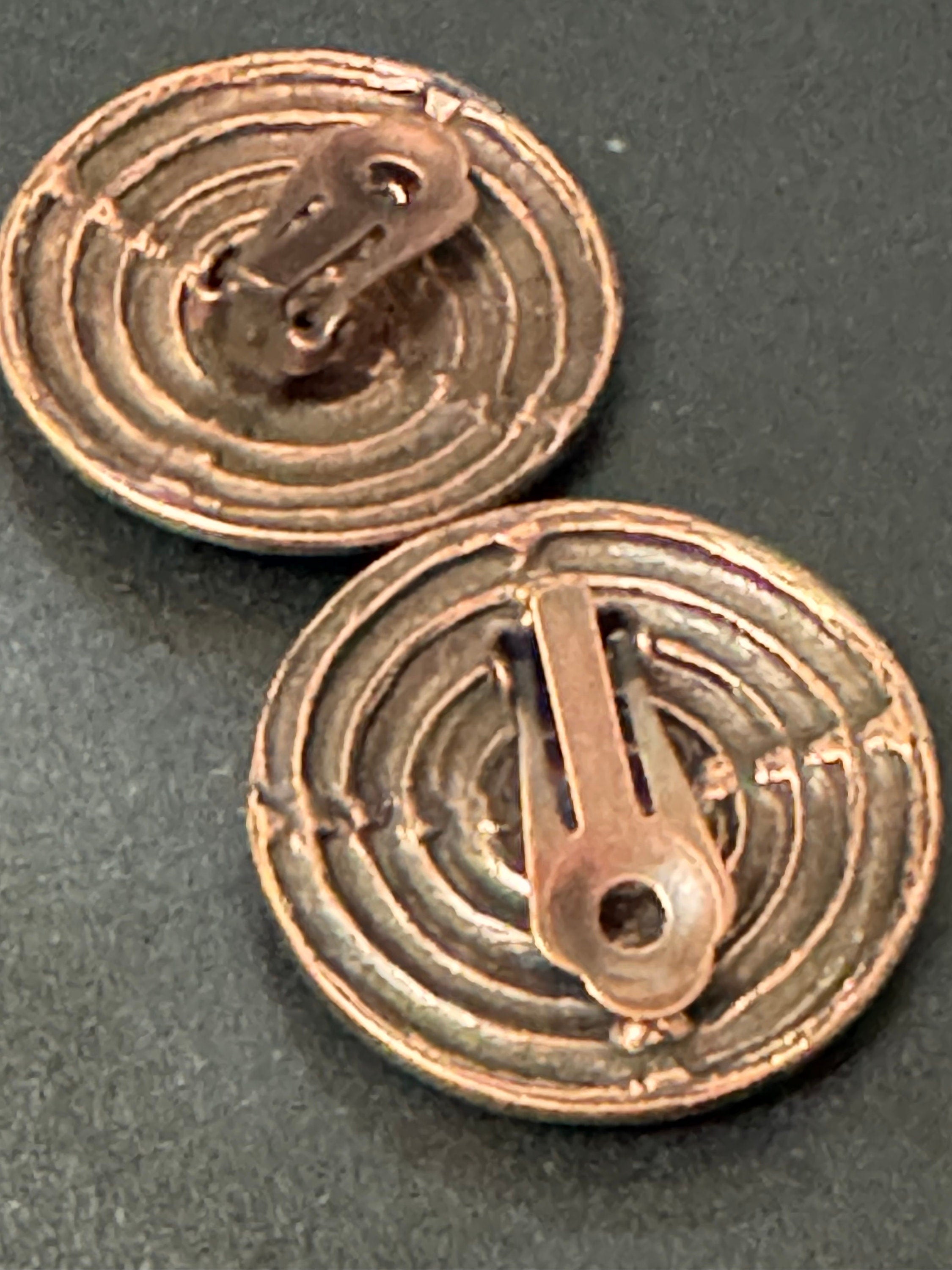 Copper disc clip on earrings, Etruscan 3.5cm round 80s period