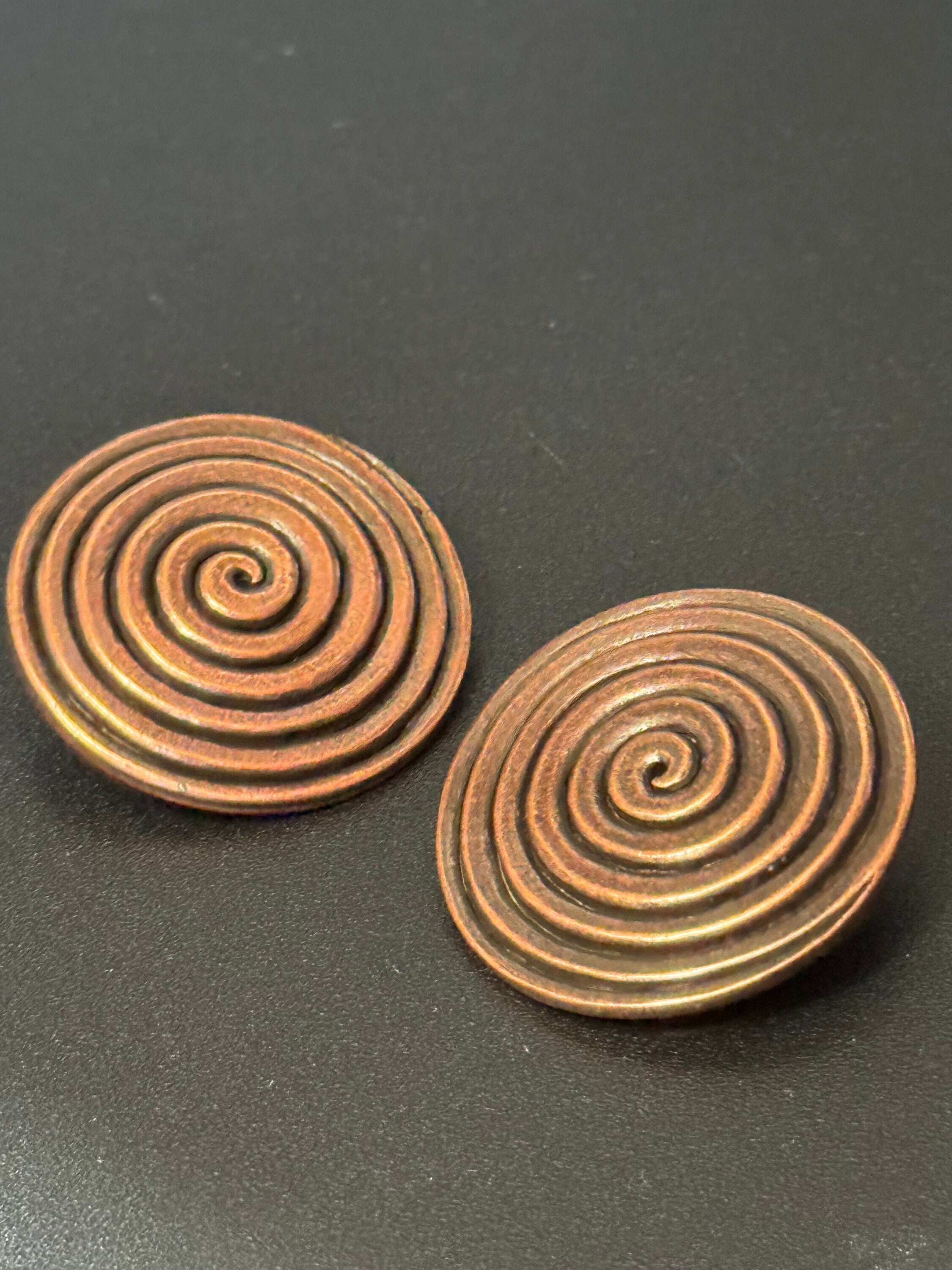 Copper disc clip on earrings, Etruscan 3.5cm round 80s period