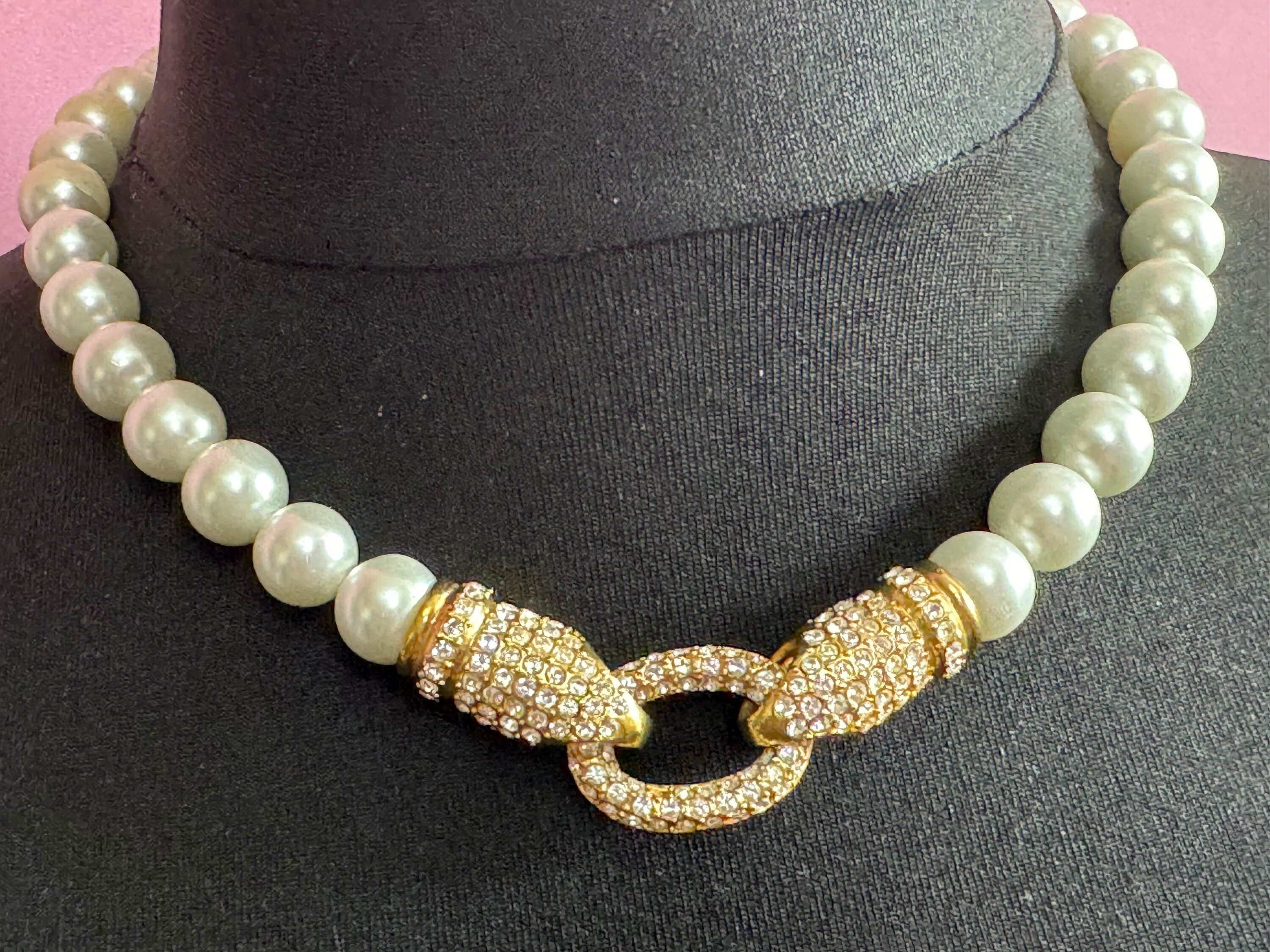 glass Pearl necklace with diamanté detail, high end