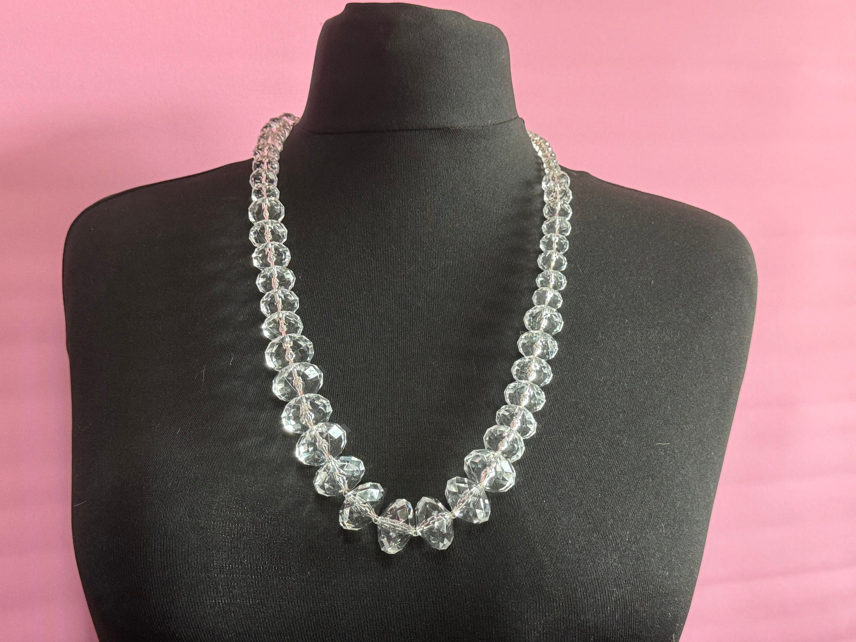 Signed Joan rivers gold tone Chunky plastic beaded long crystal necklace