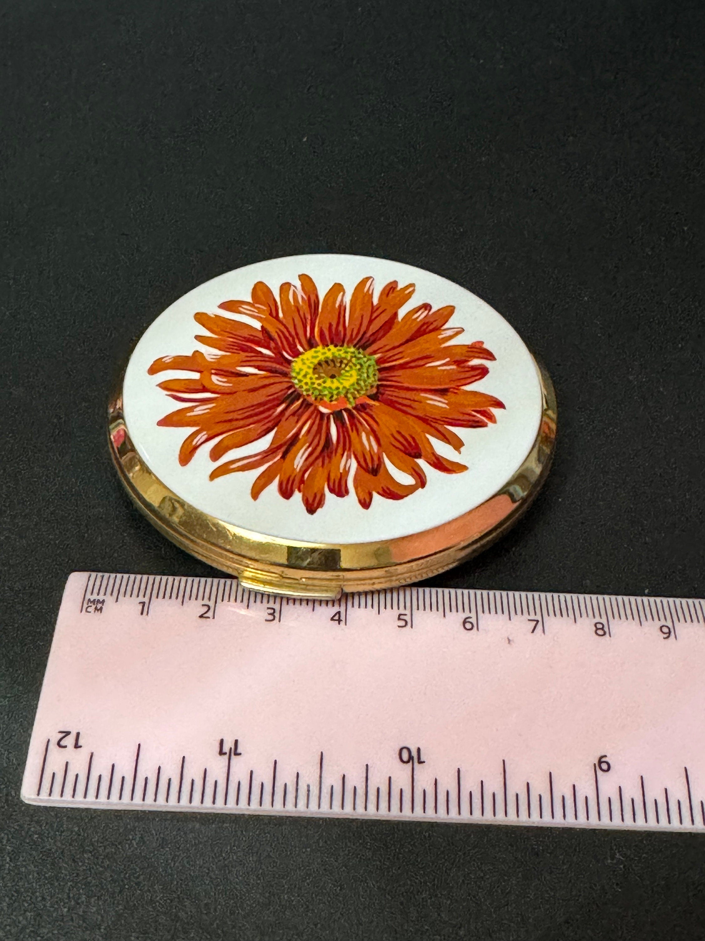Red orange gold floral Stratton powder compact gold tone