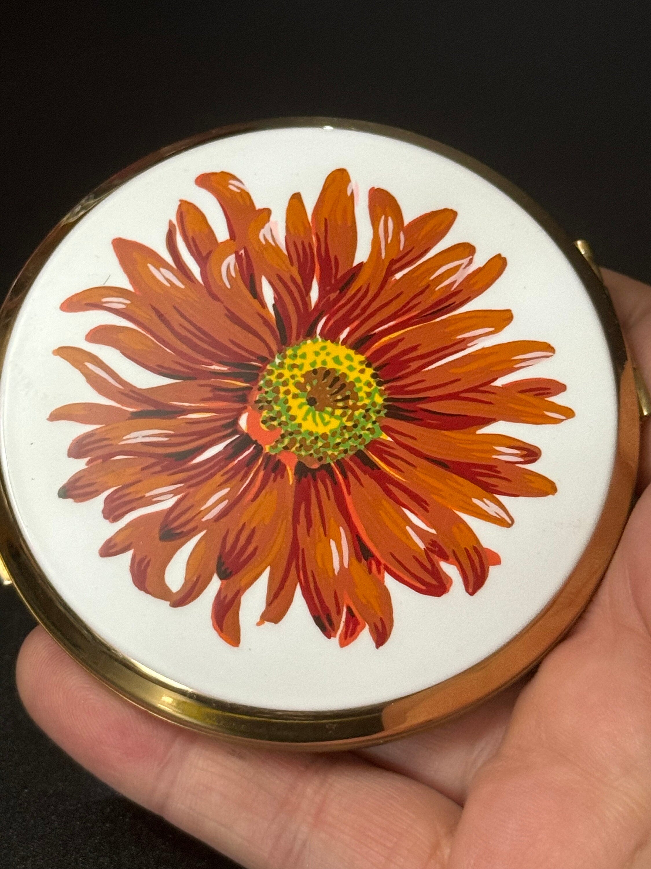 Red orange gold floral Stratton powder compact gold tone