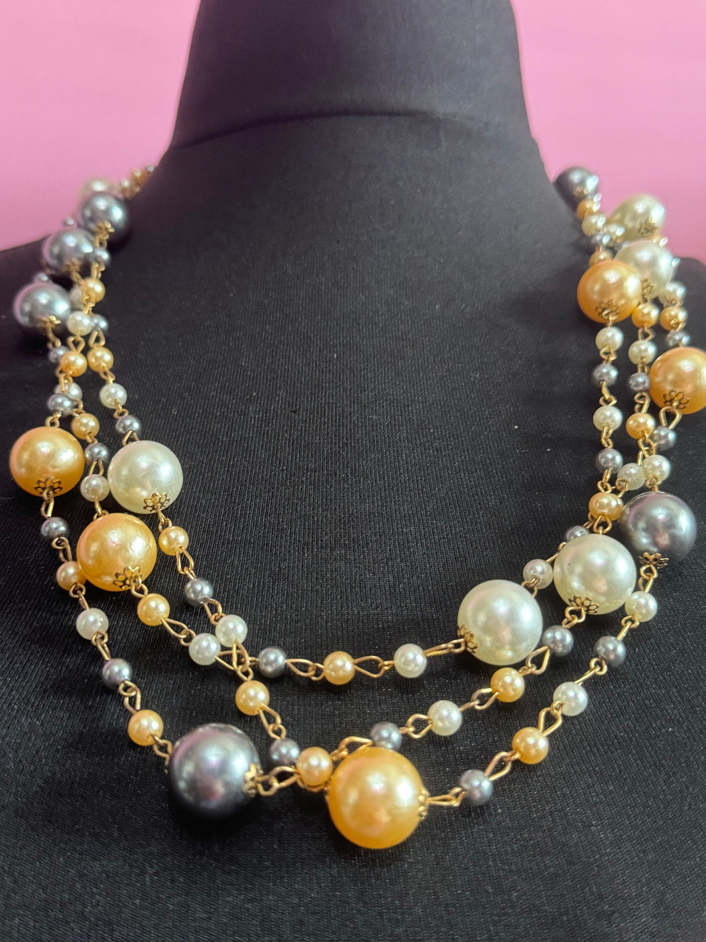 Chunky Faux Pearl Layering Necklace: Grey, White & Peach