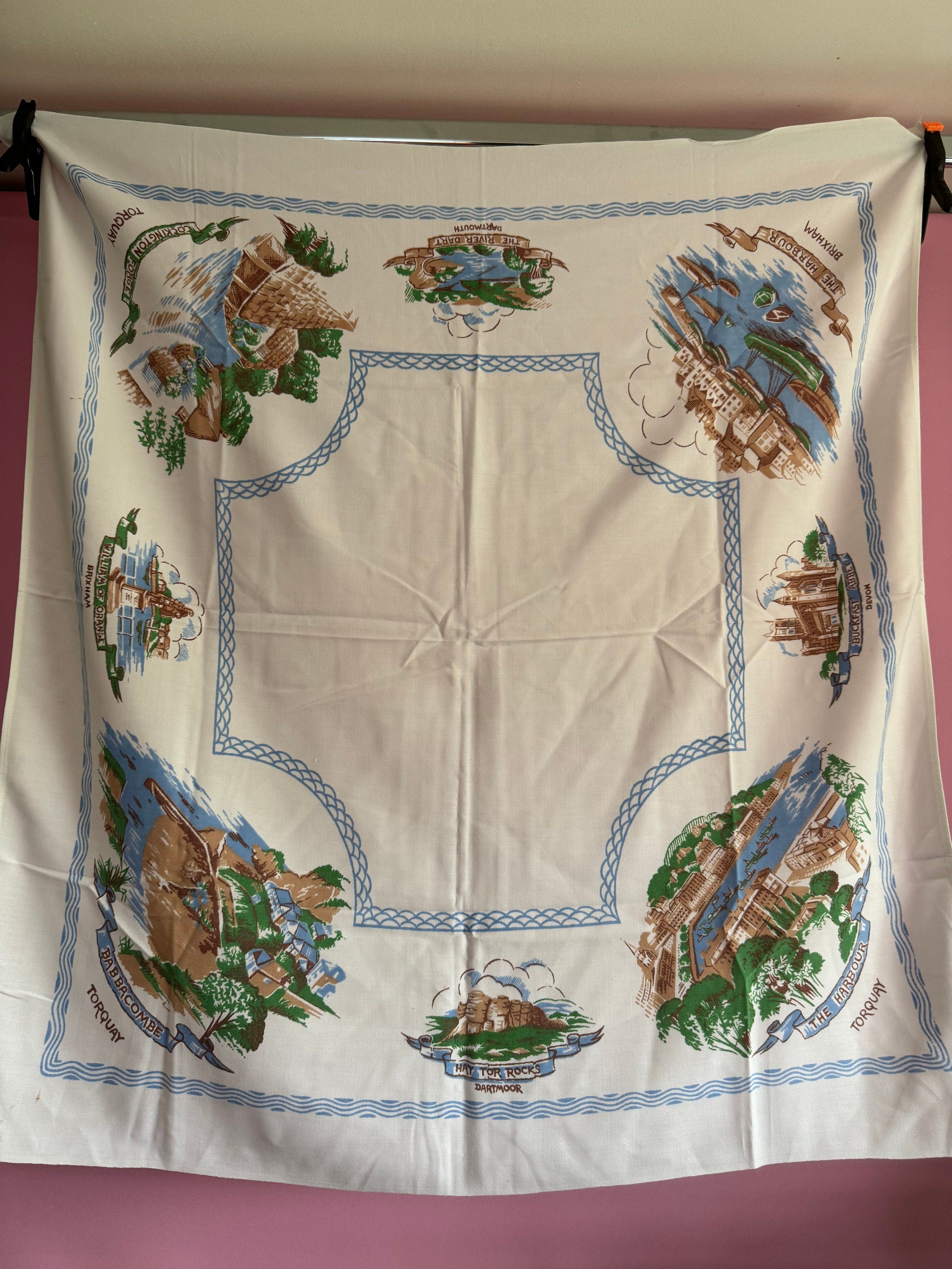 33” DEVON Vintage printed souvenir tablecloth towns landmarks