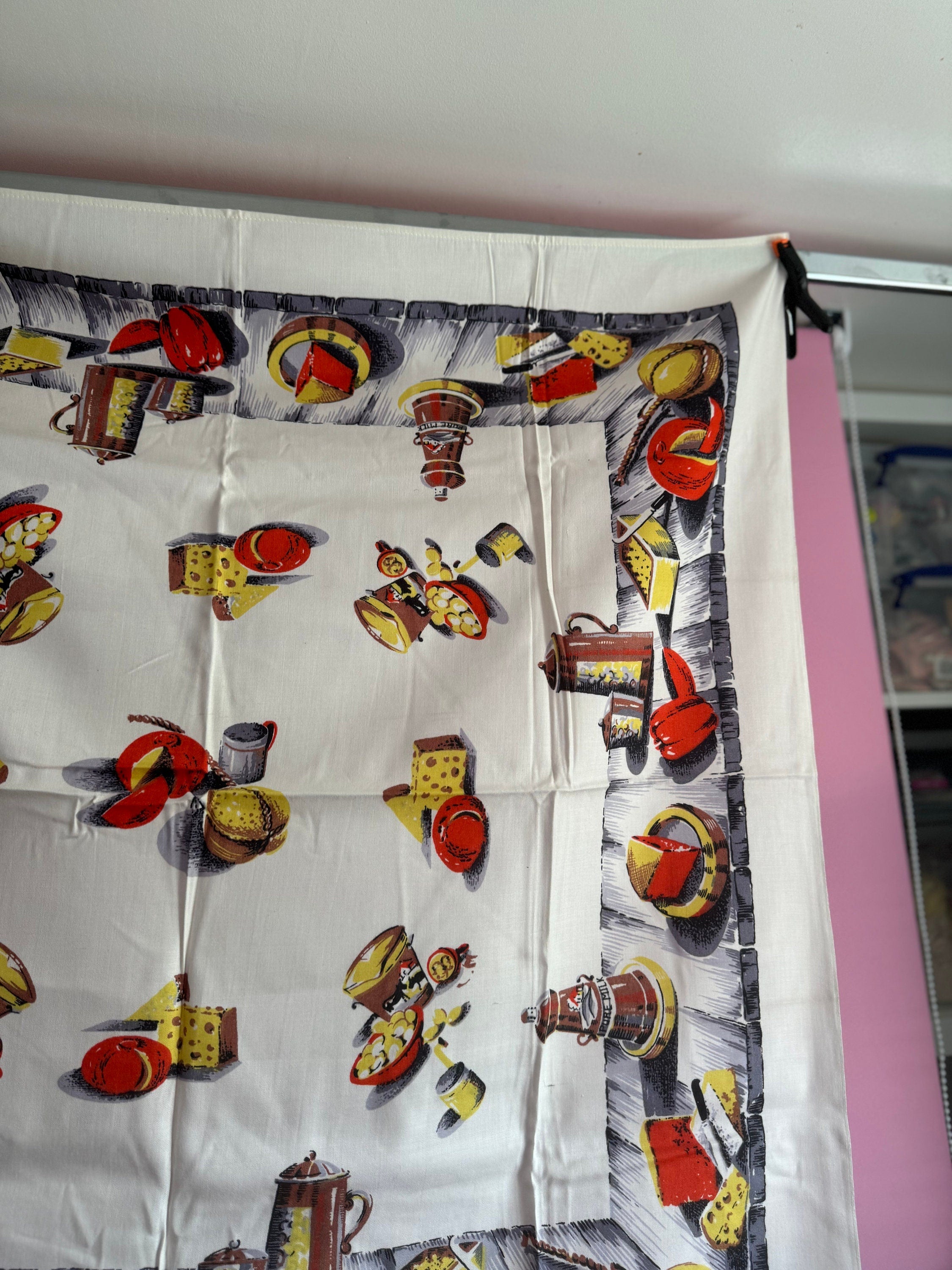 36” novelty cheese cheeses Vintage printed souvenir tablecloth