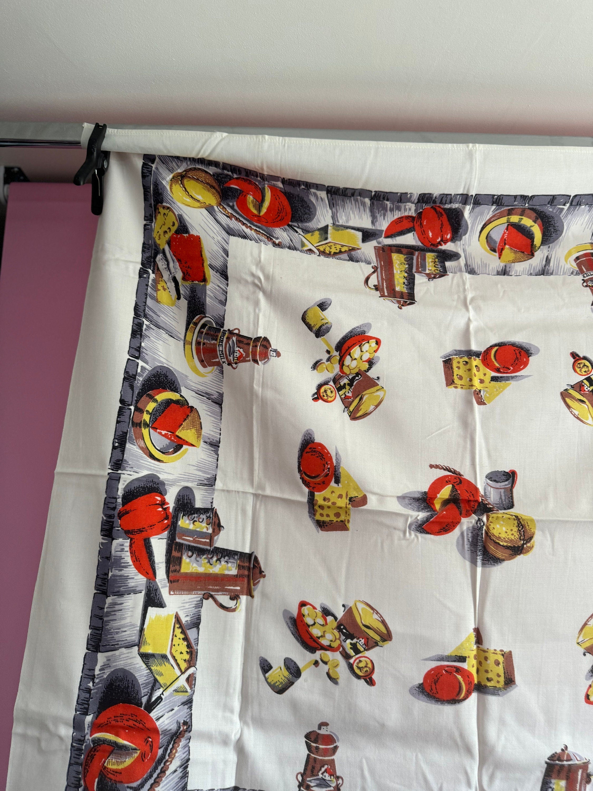 36” novelty cheese cheeses Vintage printed souvenir tablecloth