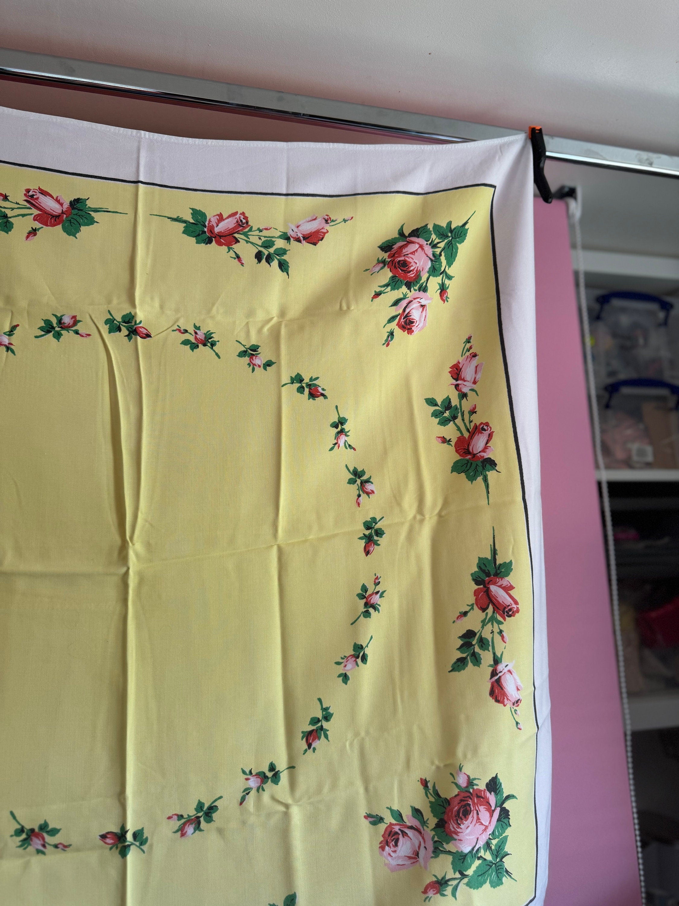 34” English roses yellow Vintage printed tablecloth for tea party