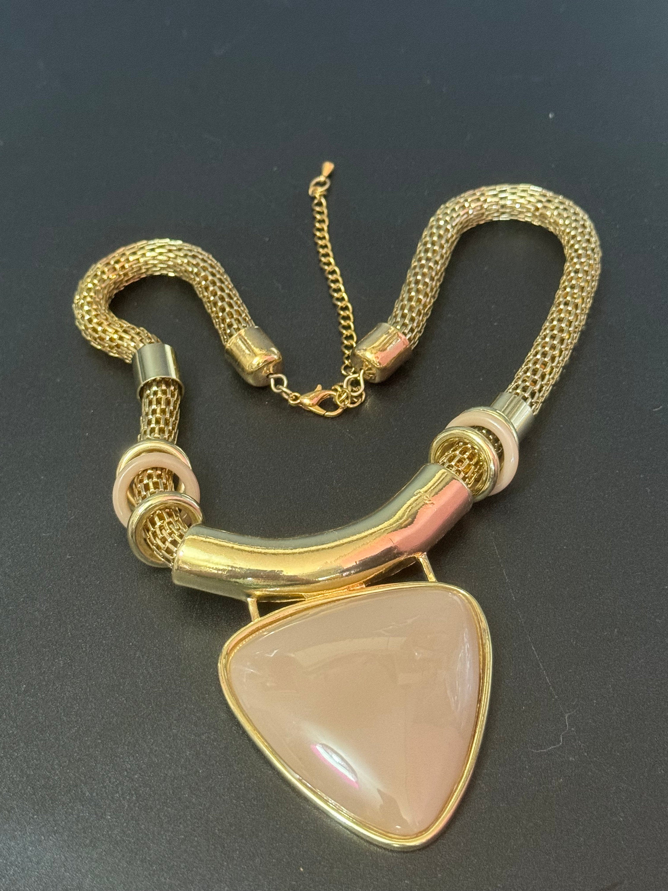 modernist Gold tone tube mesh chunky beige nude triangular cabochon necklace