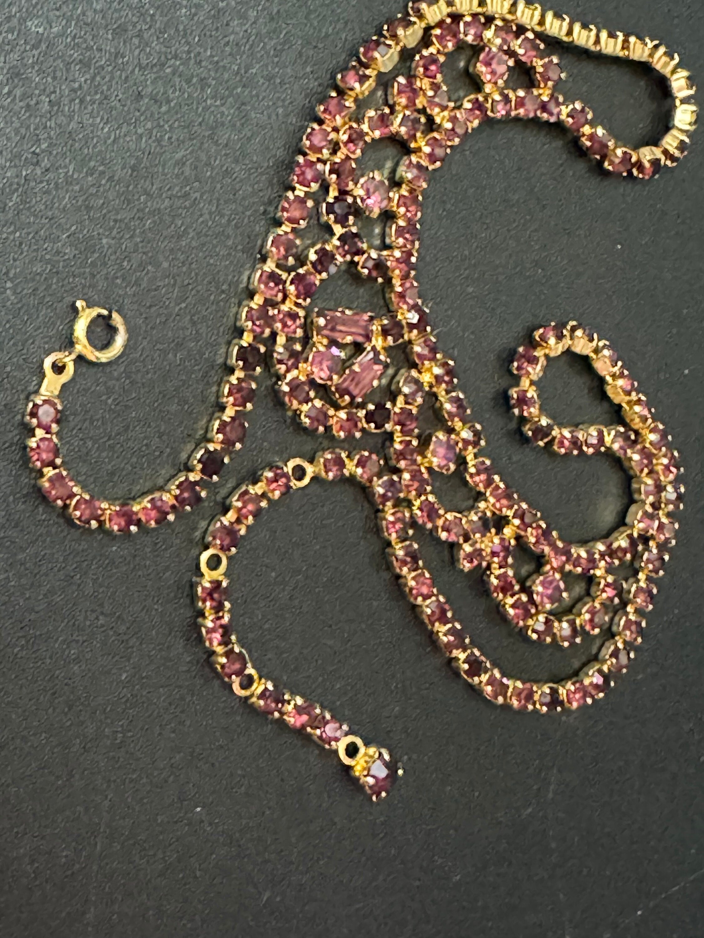 Mid Century Amethyst Rhinestone Choker: 1950s Gold Tone Necklace