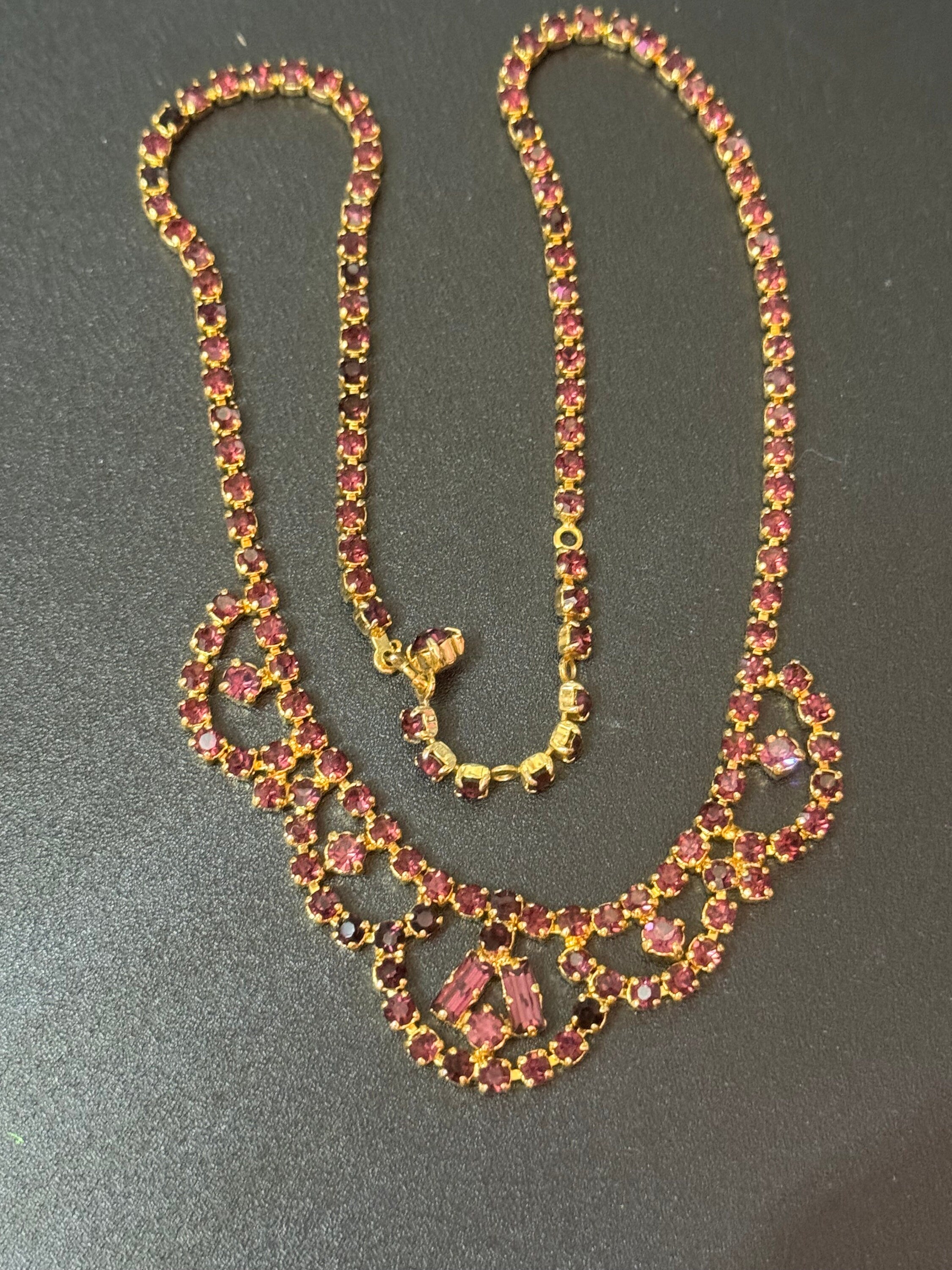 Mid Century Amethyst Rhinestone Choker: 1950s Gold Tone Necklace