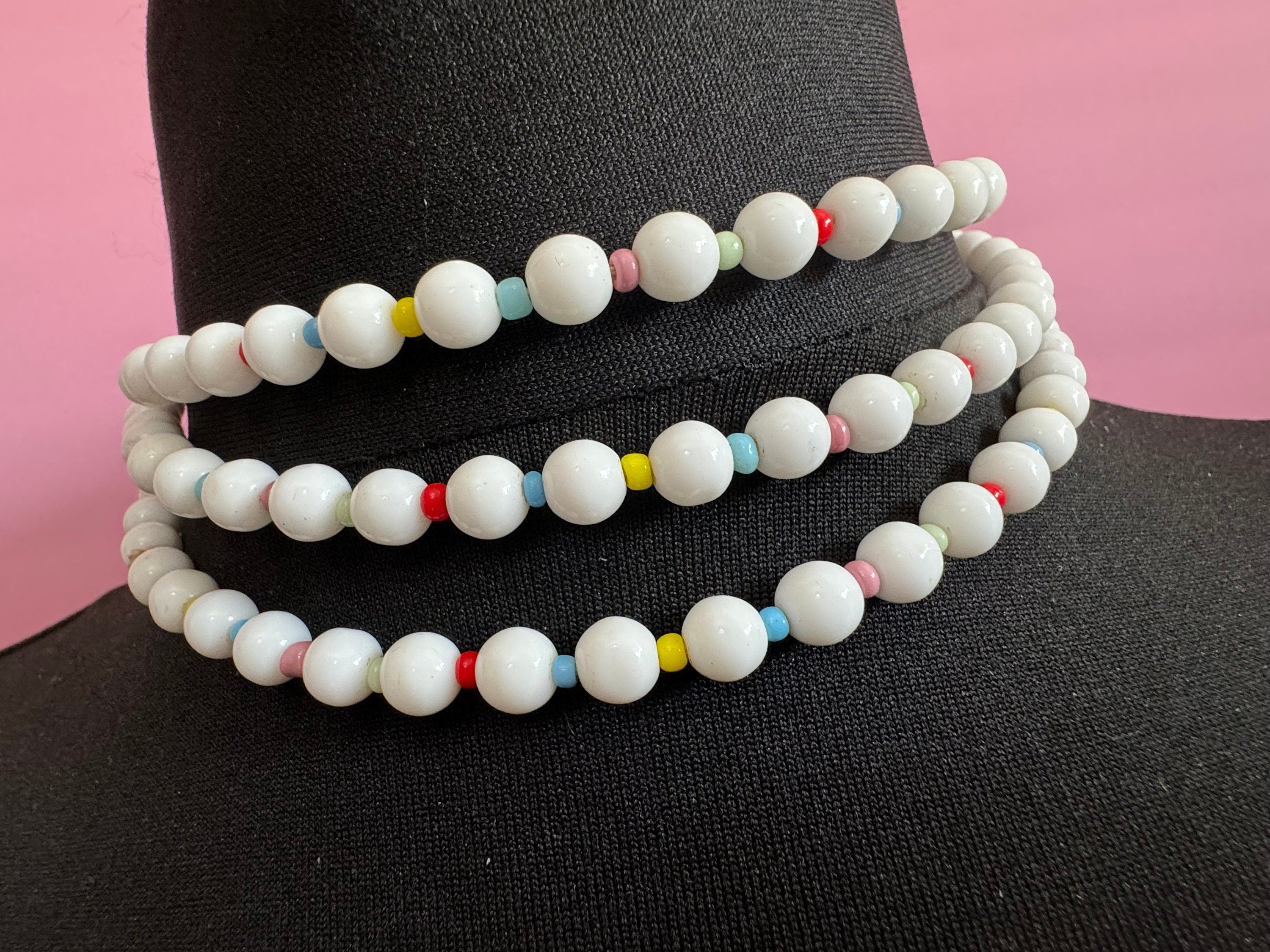 Vintage 125cm flapper length long White milk glass round beaded layering necklace with coloured seed beads red yellow pink blue