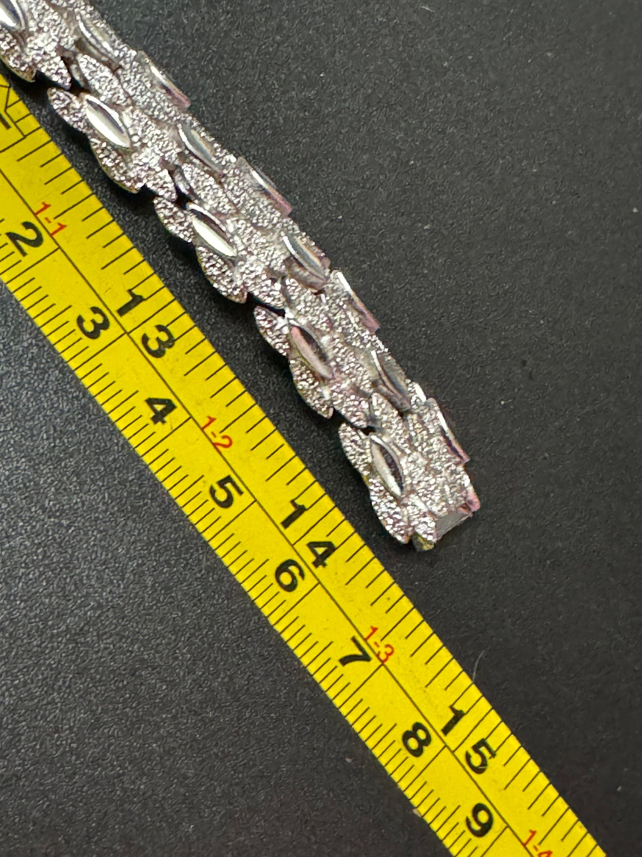 Petite fit slim neck Vintage modernist textured silver tone chain link choker necklace 36.5cm