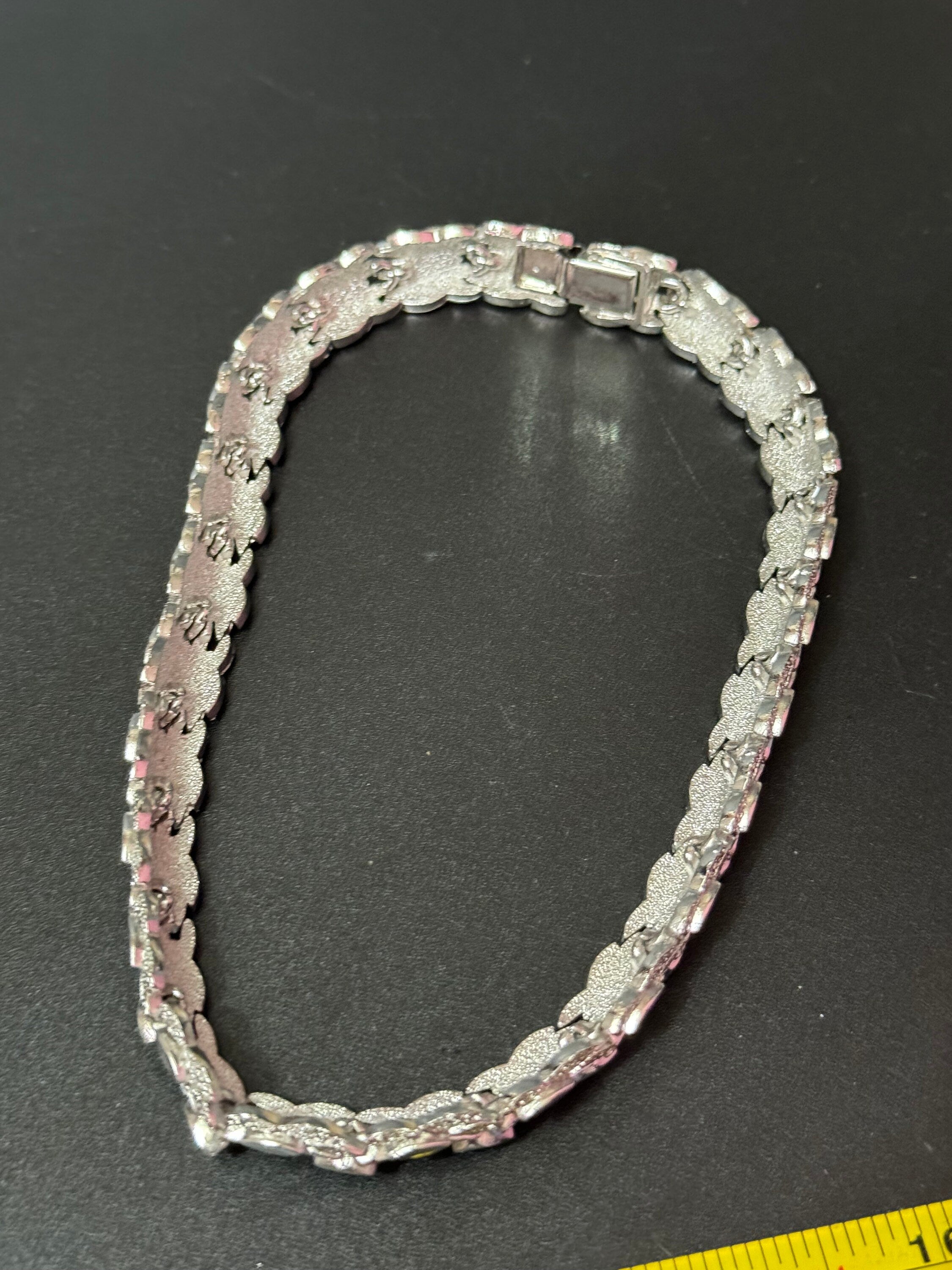 Petite fit slim neck Vintage modernist textured silver tone chain link choker necklace 36.5cm