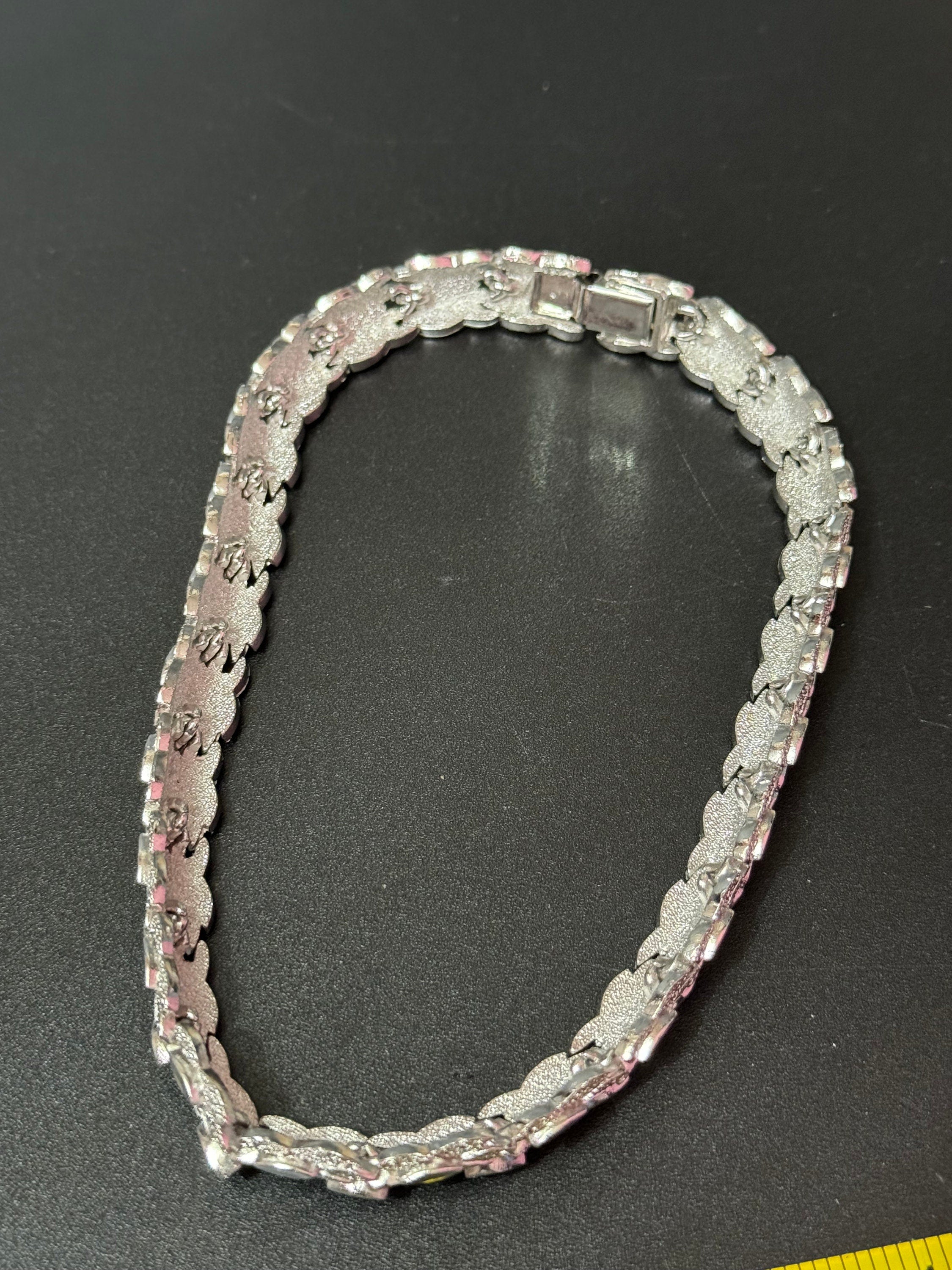 Petite fit slim neck Vintage modernist textured silver tone chain link choker necklace 36.5cm