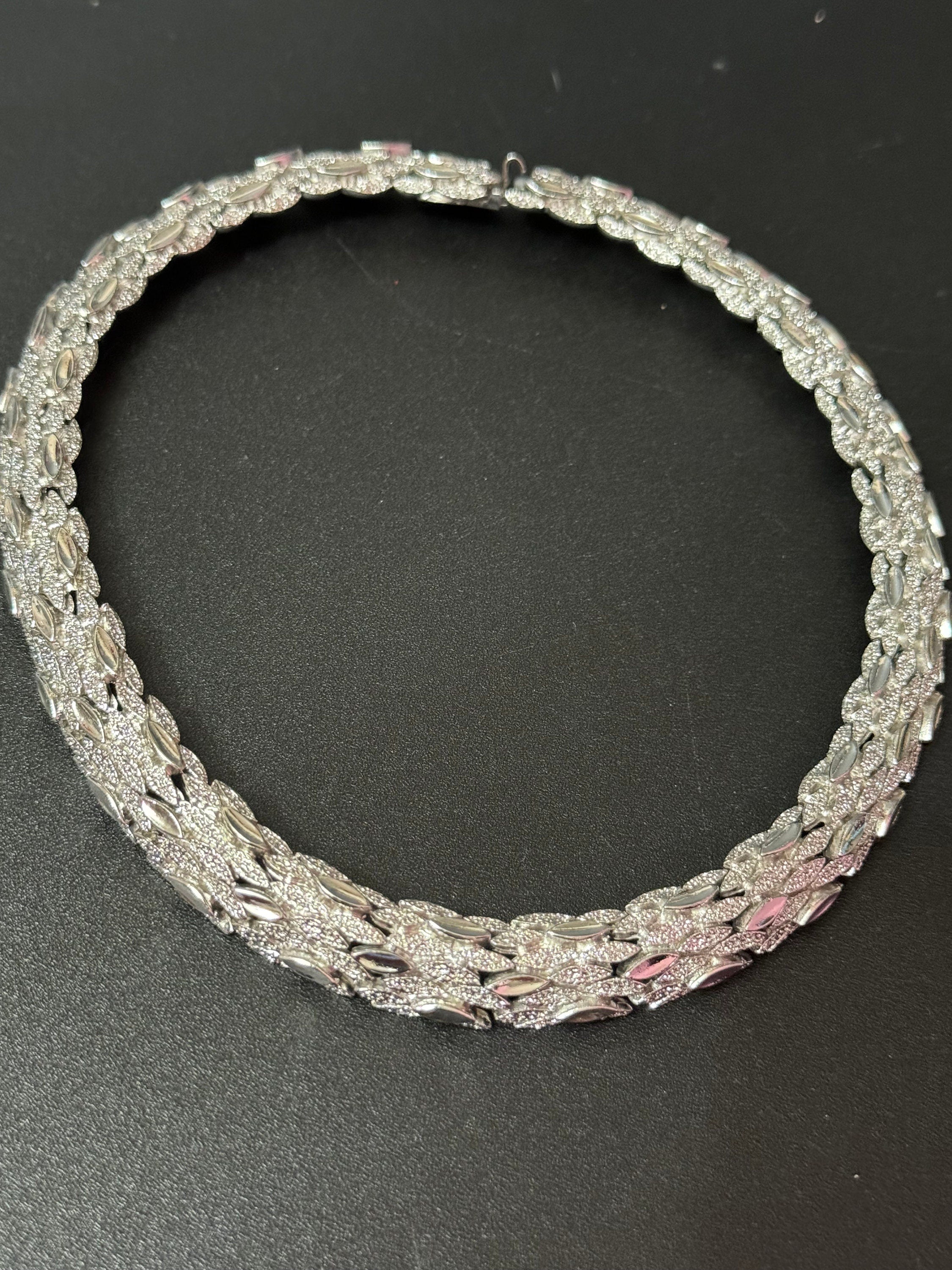 Petite fit slim neck Vintage modernist textured silver tone chain link choker necklace 36.5cm