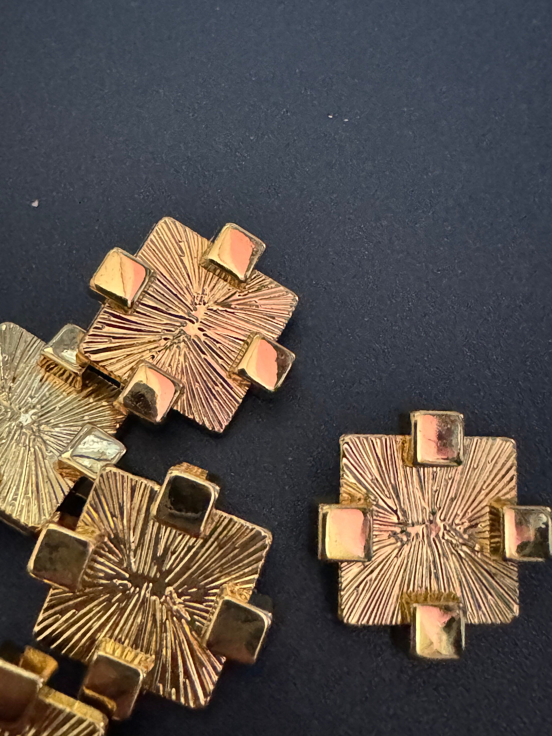 Pack of 5 23mm brutalist textured gold tone square geometric metal buttons ideal blazer cardigan