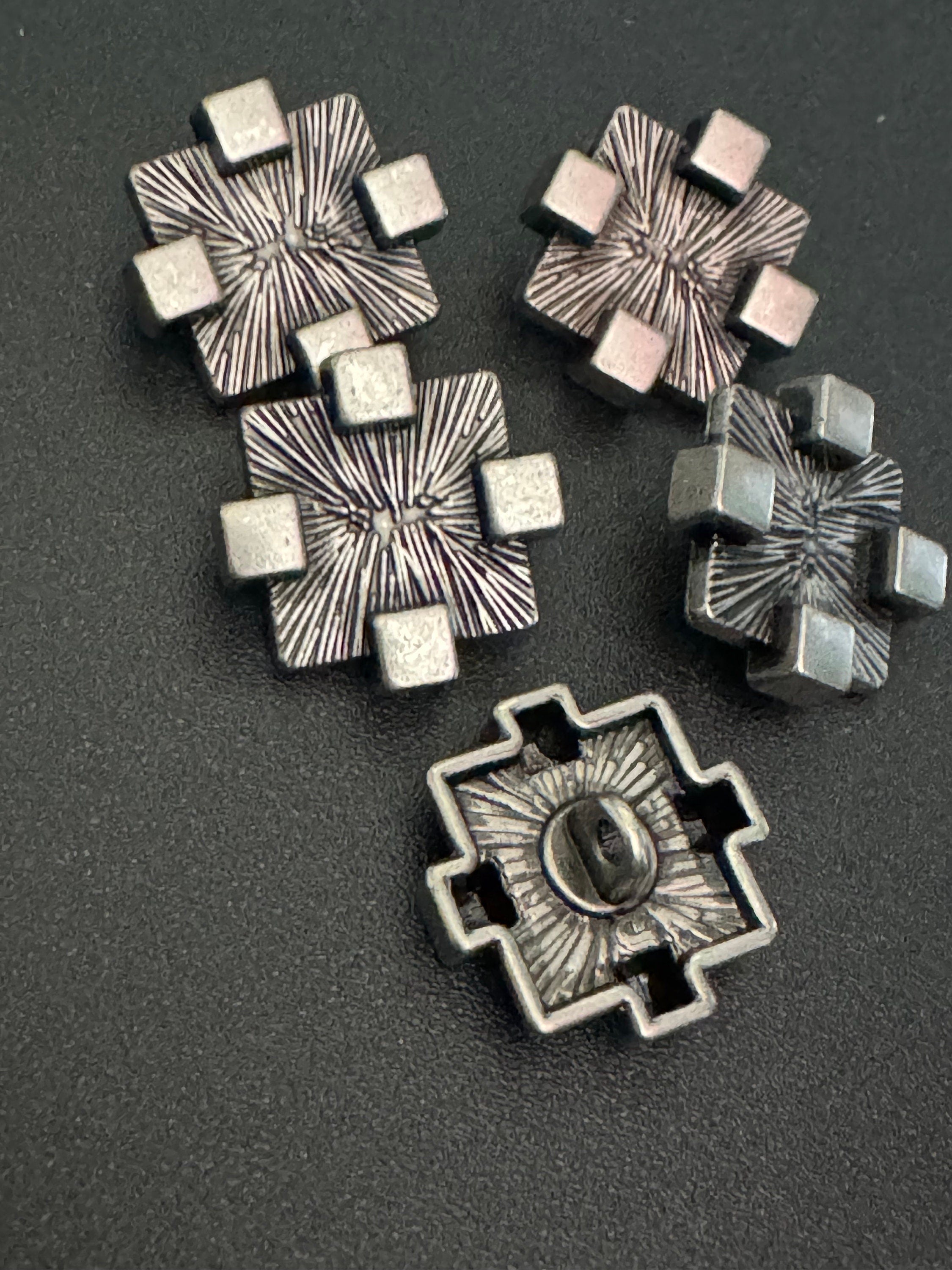 Brutalist Textured Steel Buttons: Dark Silver Geometric Metal (Pack of 5) 17mm