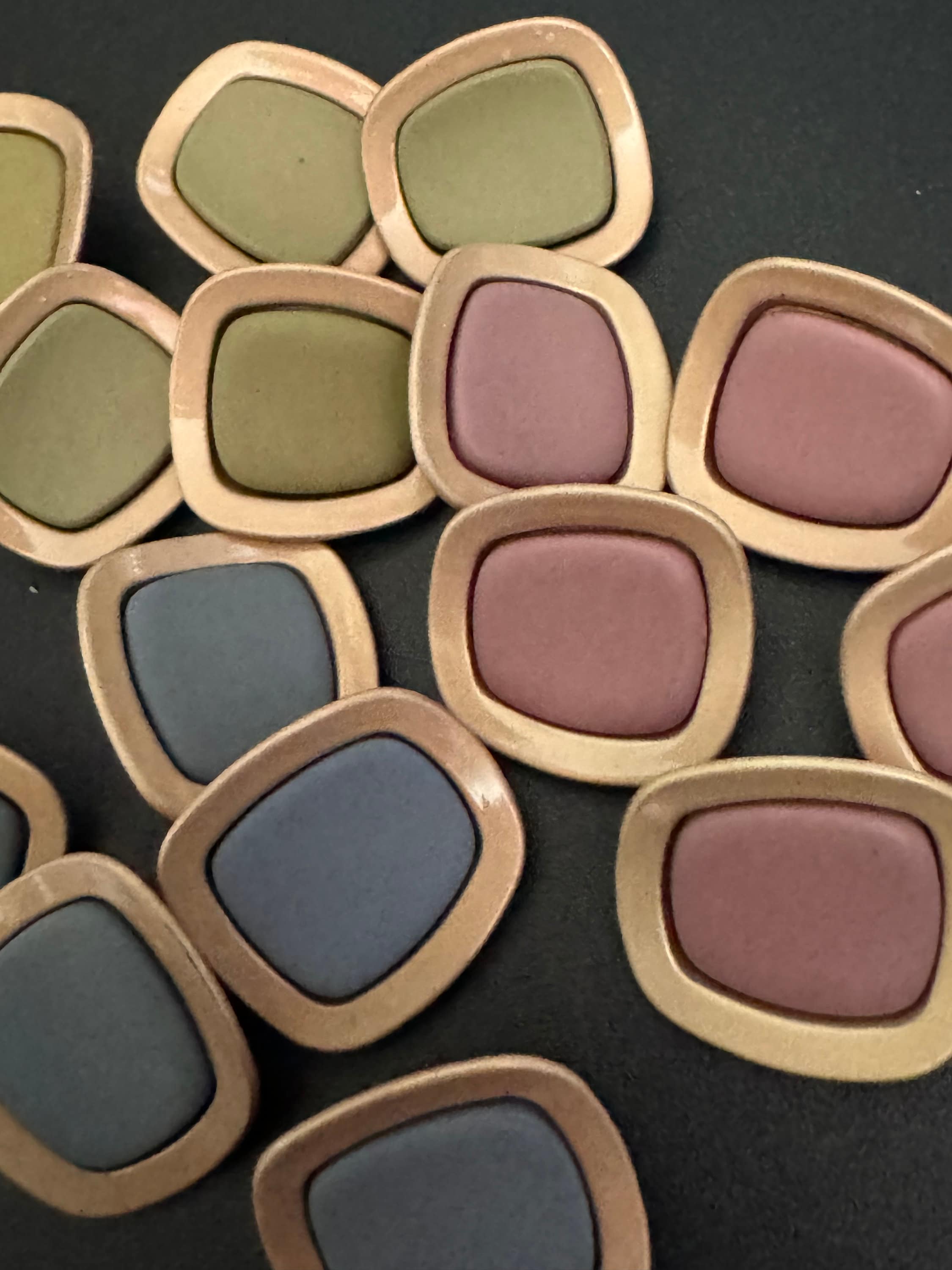 Matte Gold Metal Buttons: Irregular Square Design, Earth Tone Colors - 24mm, Pack of 5