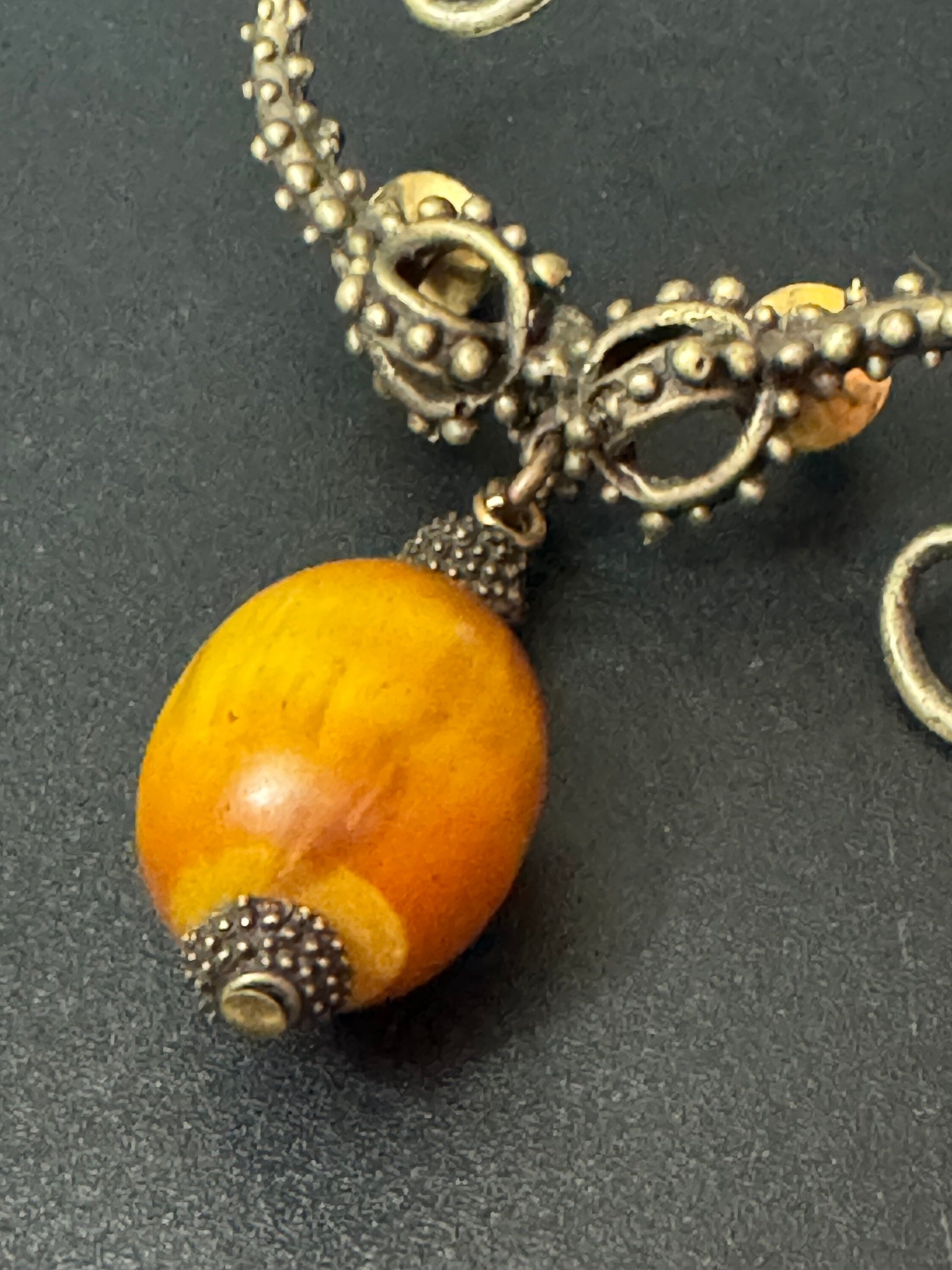 Signed Peggy Yunque Nyc designer Bakelite dangle Brooch oversized 8cm