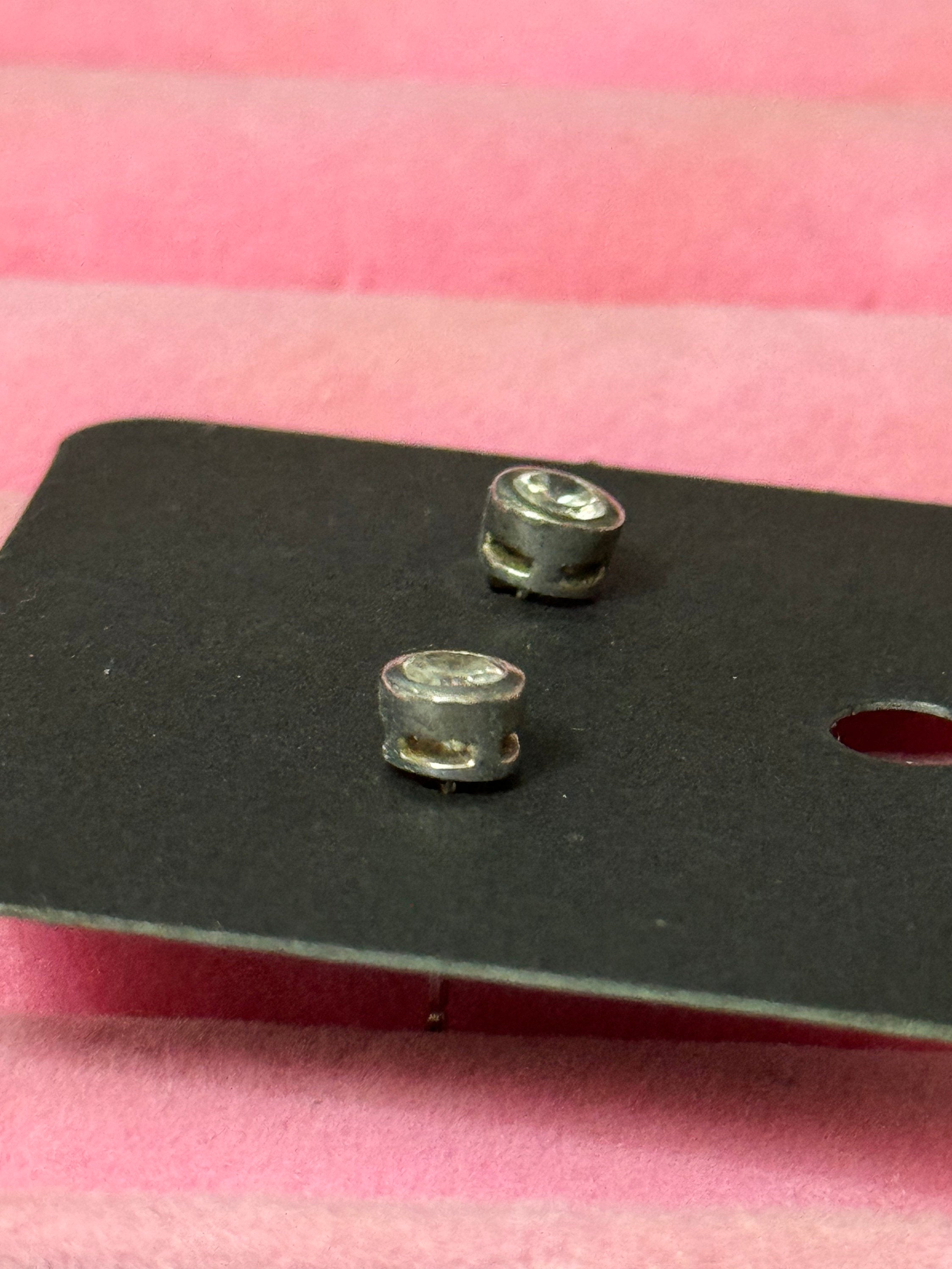 Vintage 925 Sterling silver clear diamanté small round stud earrings pierced