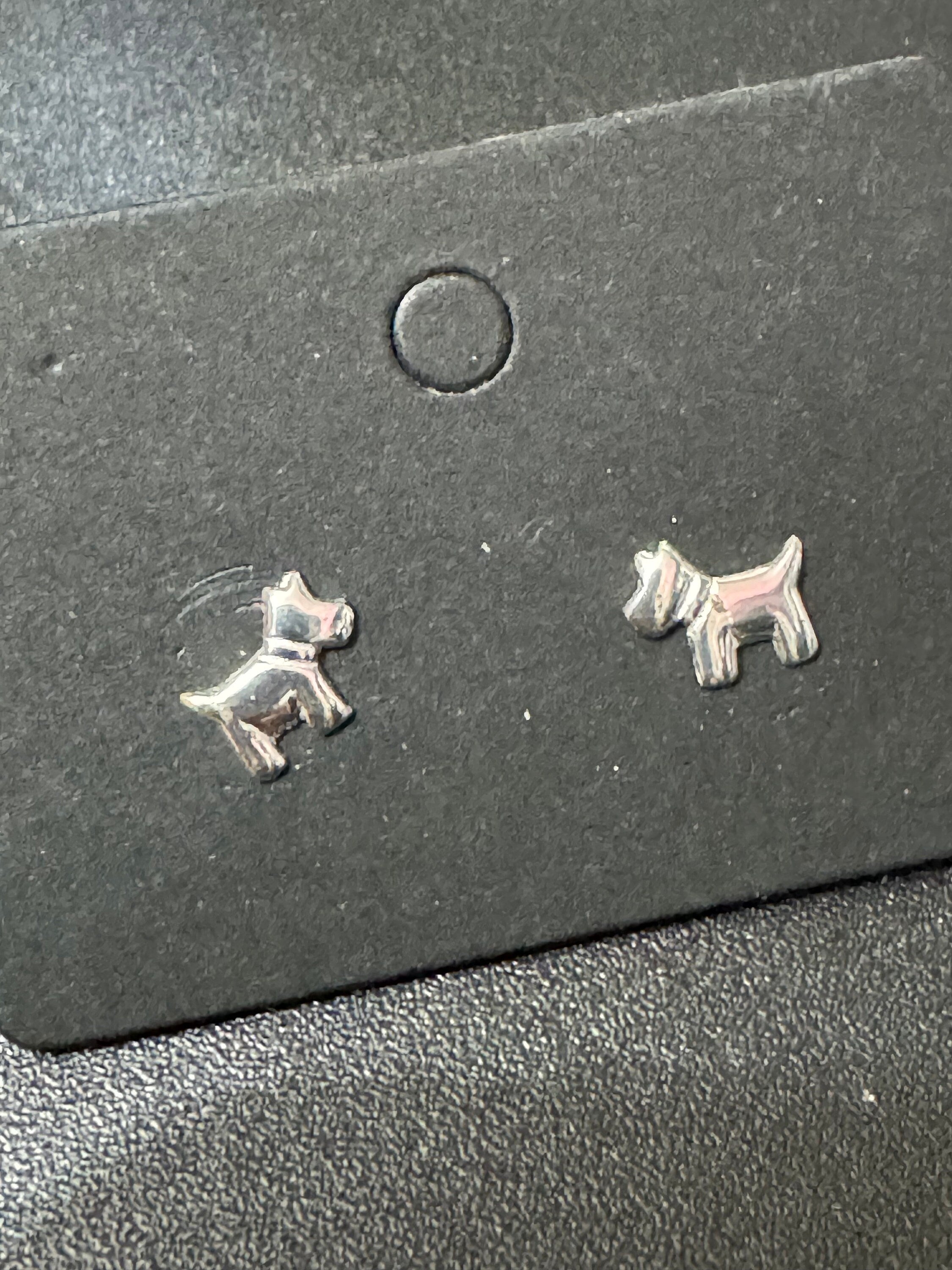 Novelty retro 925 Sterling silver small scotty dog stud earrings pierced