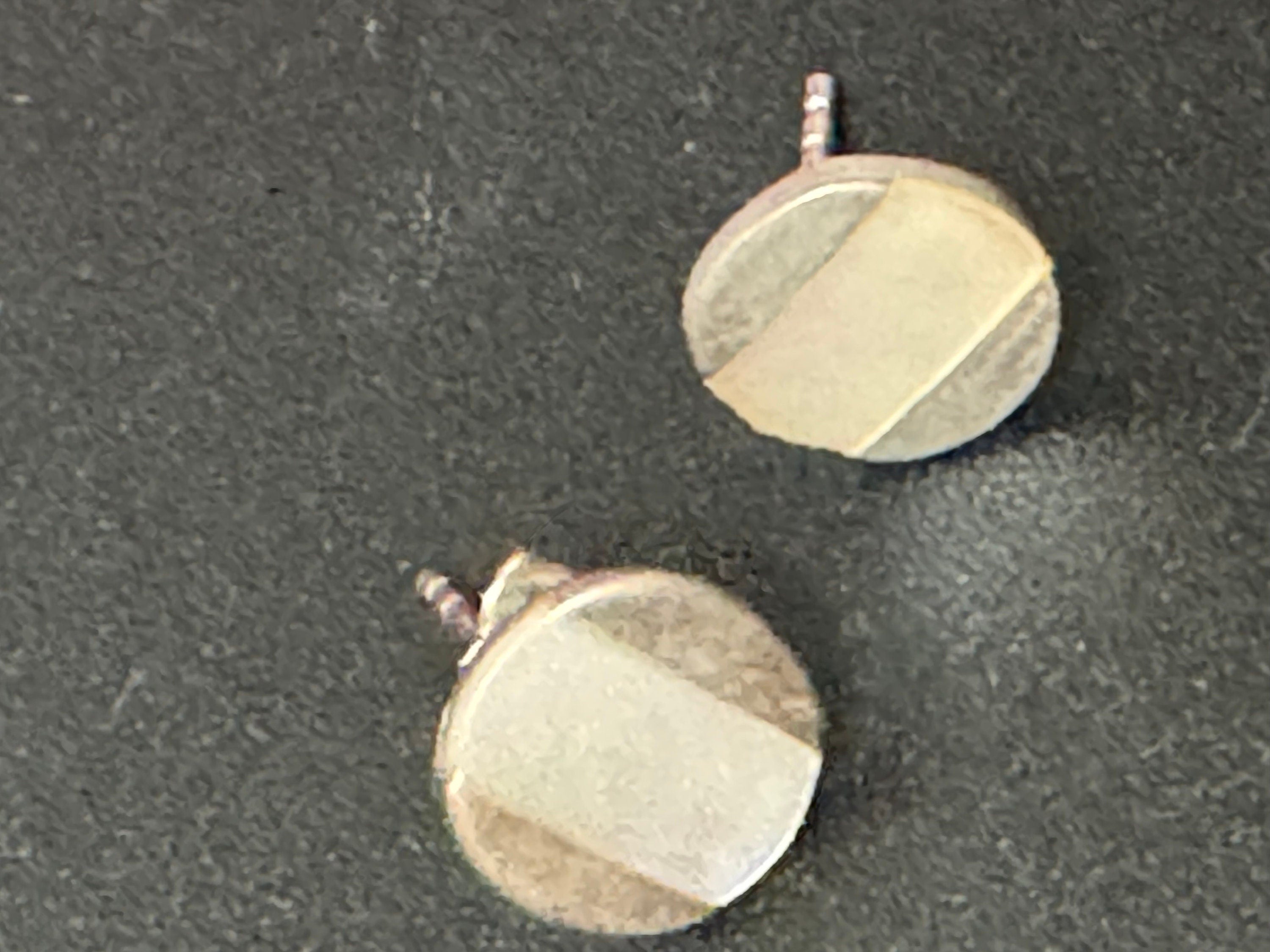 retro 925 Sterling silver small round pearl inlay disc stud earrings pierced