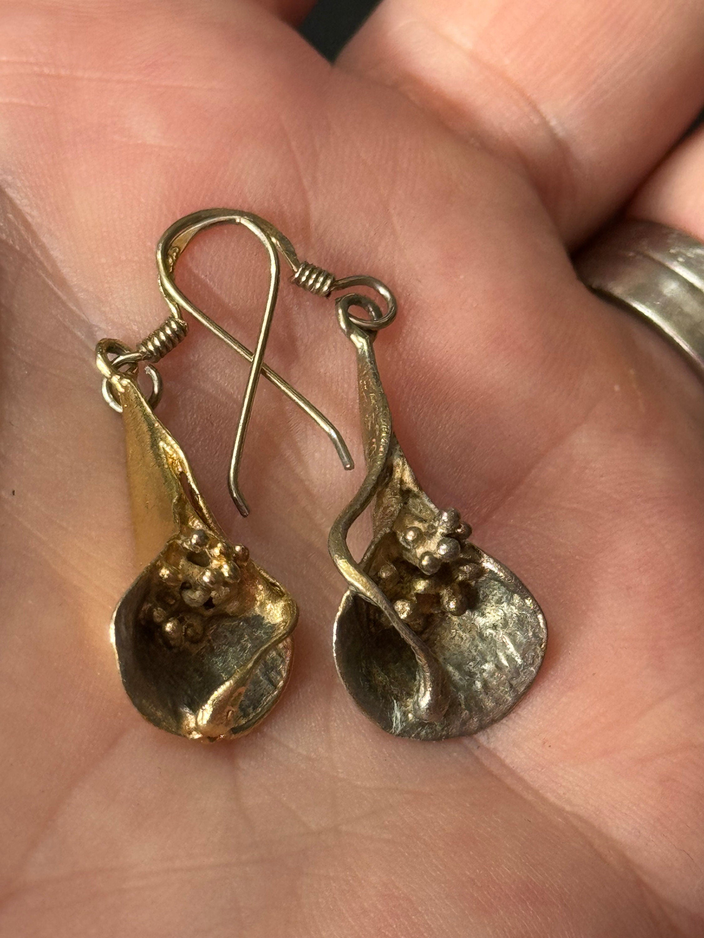 Vintage handmade artisan 925 sterling silver gilt floral nature inspired drop earrings pierced ears modernist