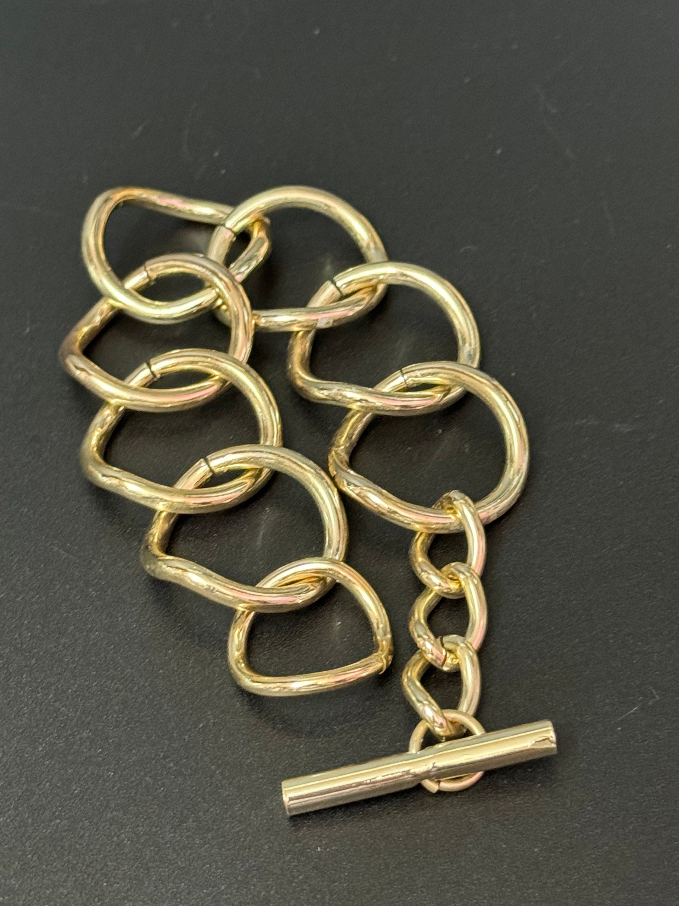 Vintage 1970s Curb Bracelet: Chunky Toggle Gold Tone