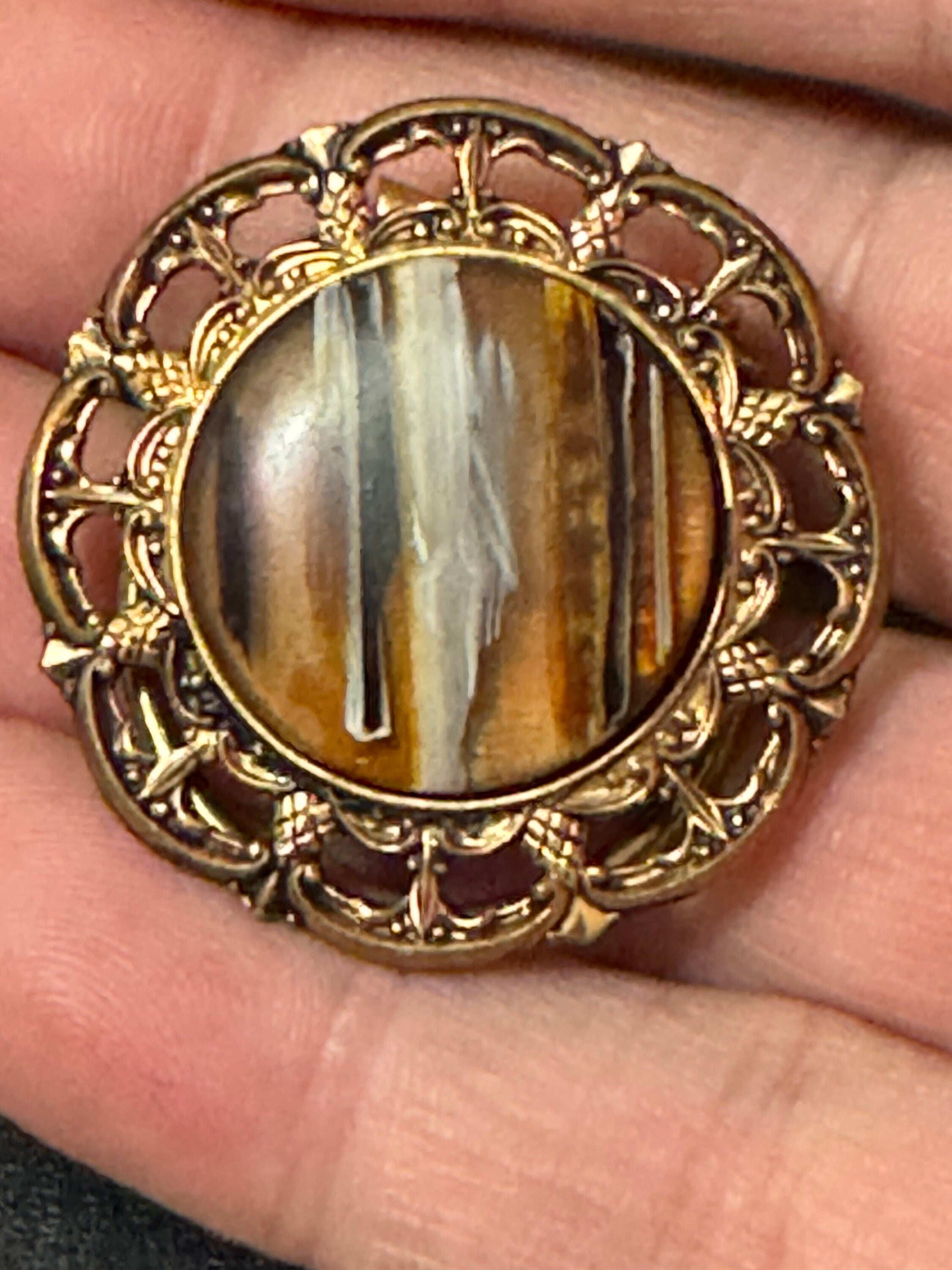 Vintage Gold Celtic Scarf Ring faux agate brown cabochon