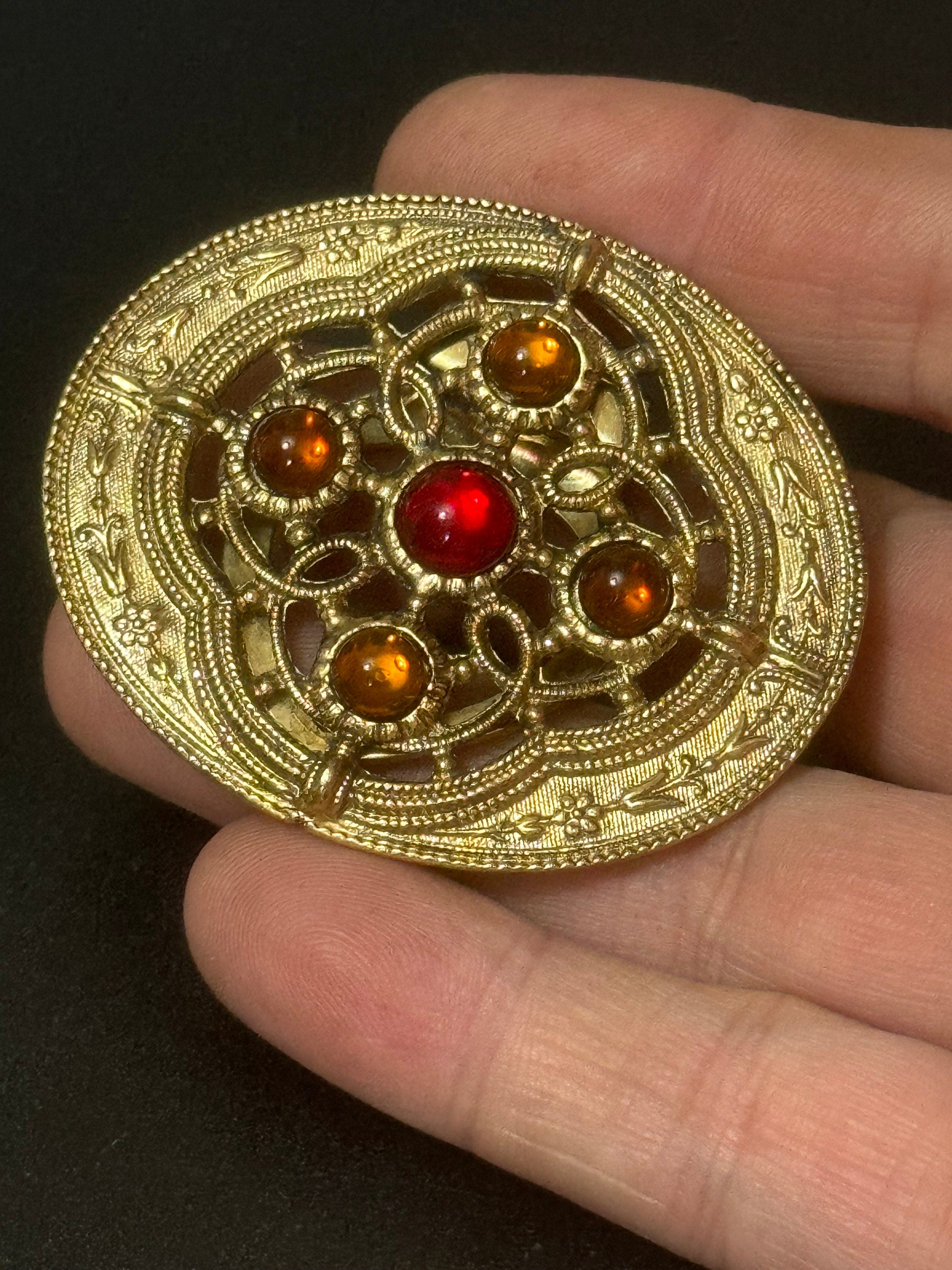 Ruby rhinestone Scarf Clip: gold tone