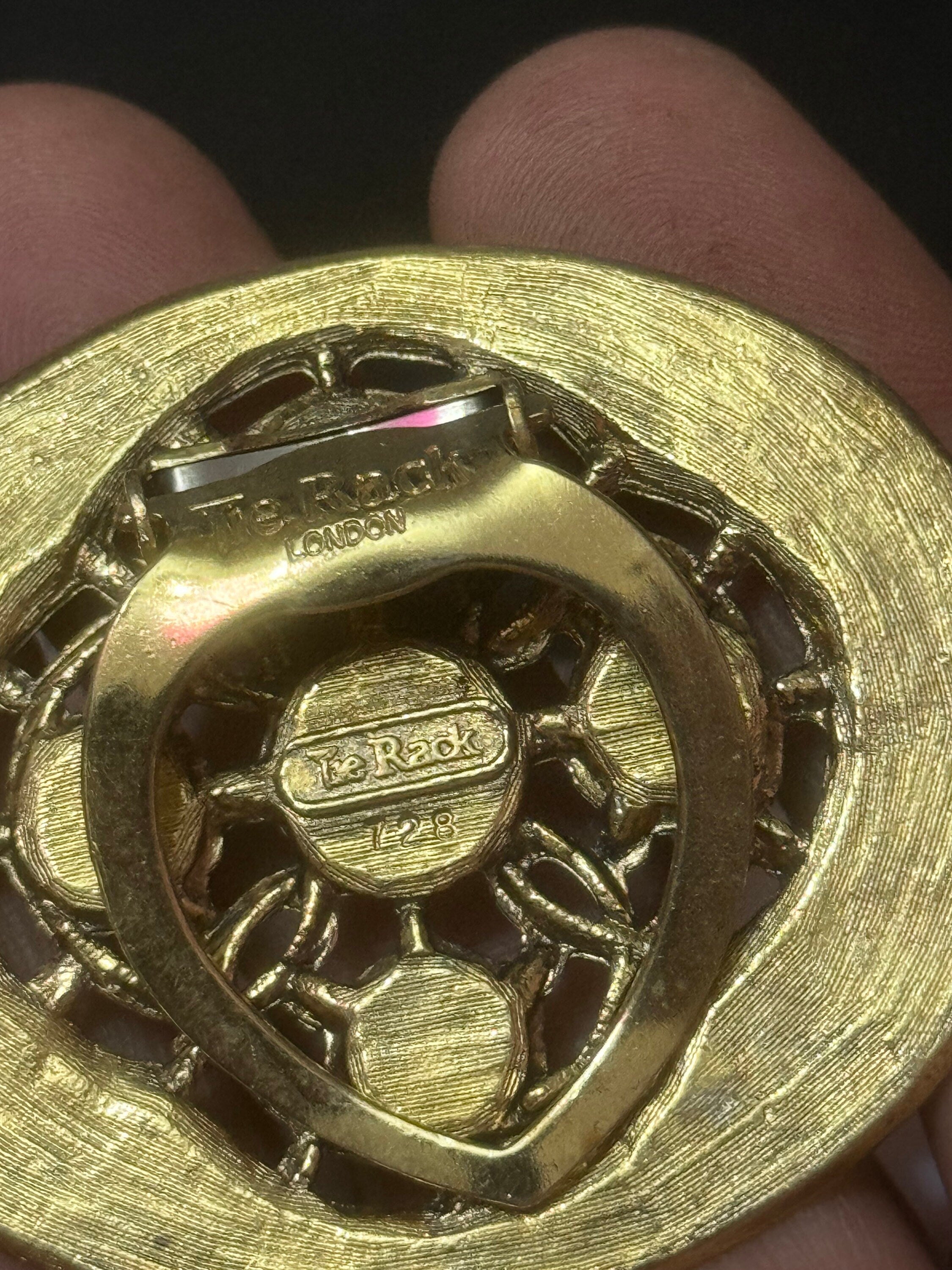 Ruby rhinestone Scarf Clip: gold tone