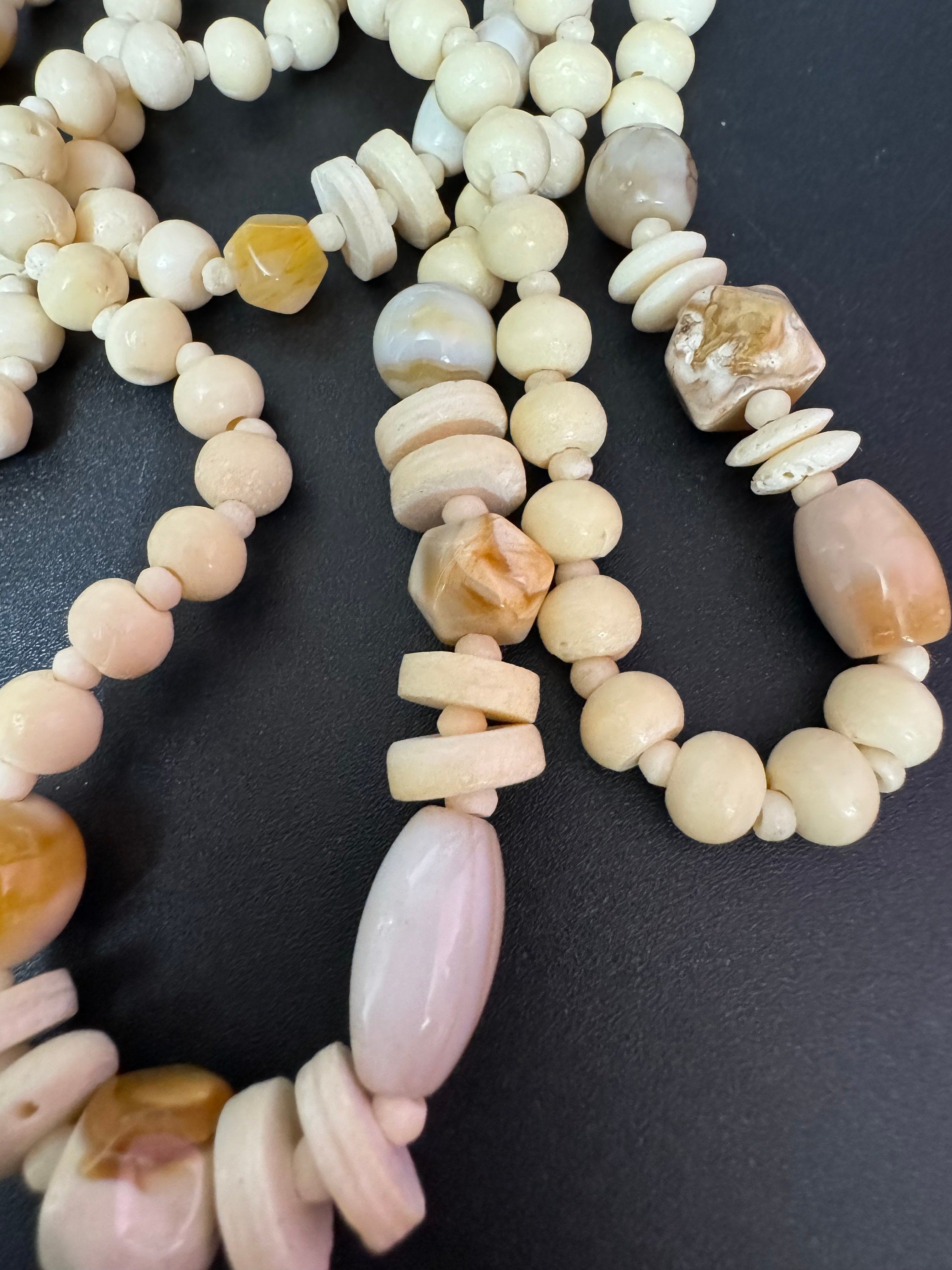 Vintage glass bead cream beige neutral off white long gemstone stone beaded necklace flapper long necklace 1970s 1980s 120cm