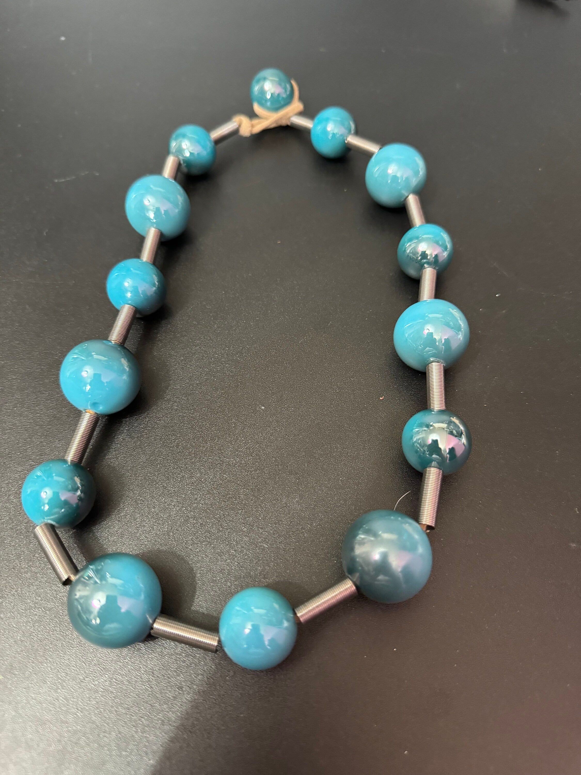 xl green blue round beaded plastic necklace, leather 58cm