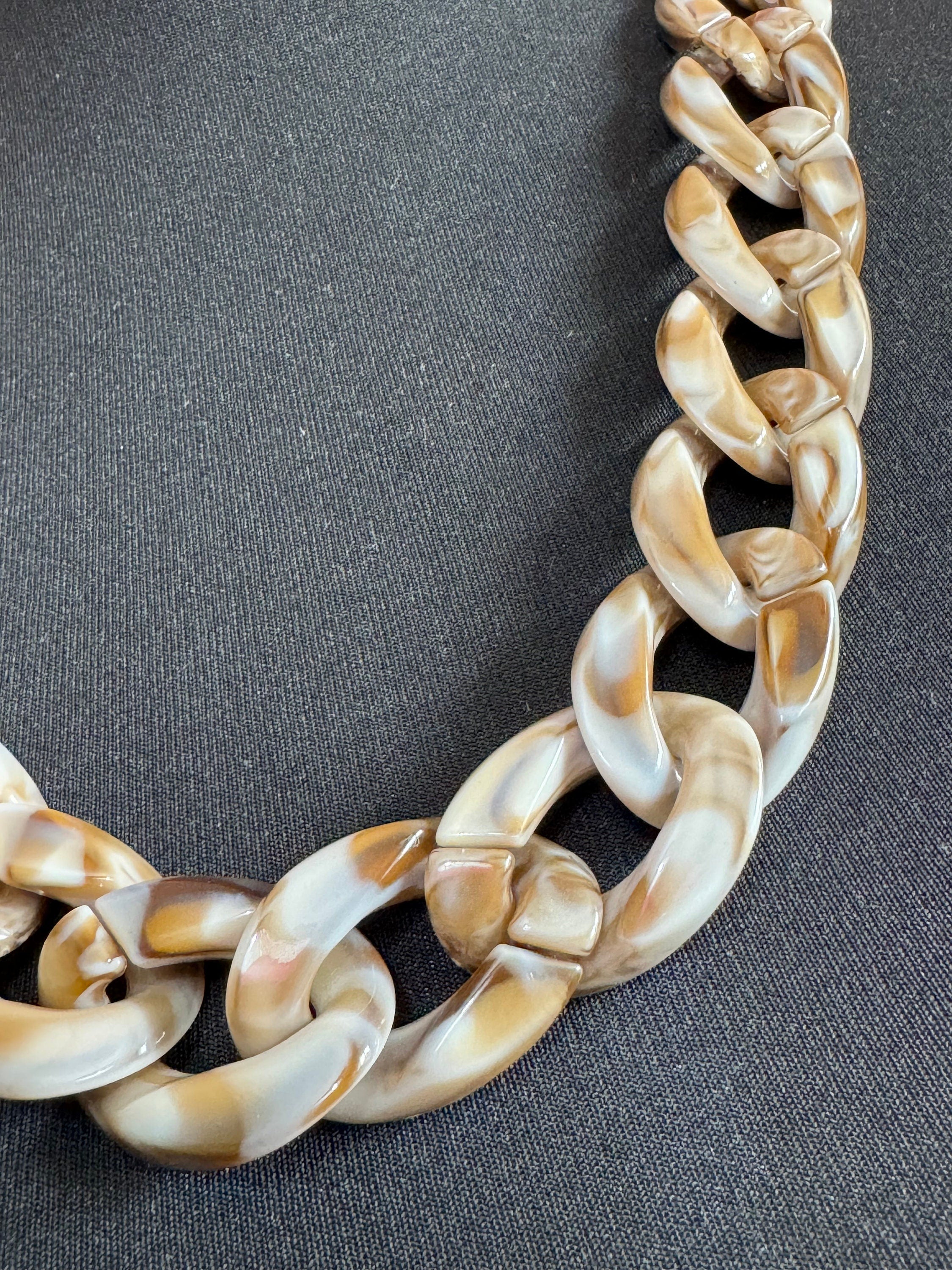 Oversized plastic beaded chain necklace Brown beige links