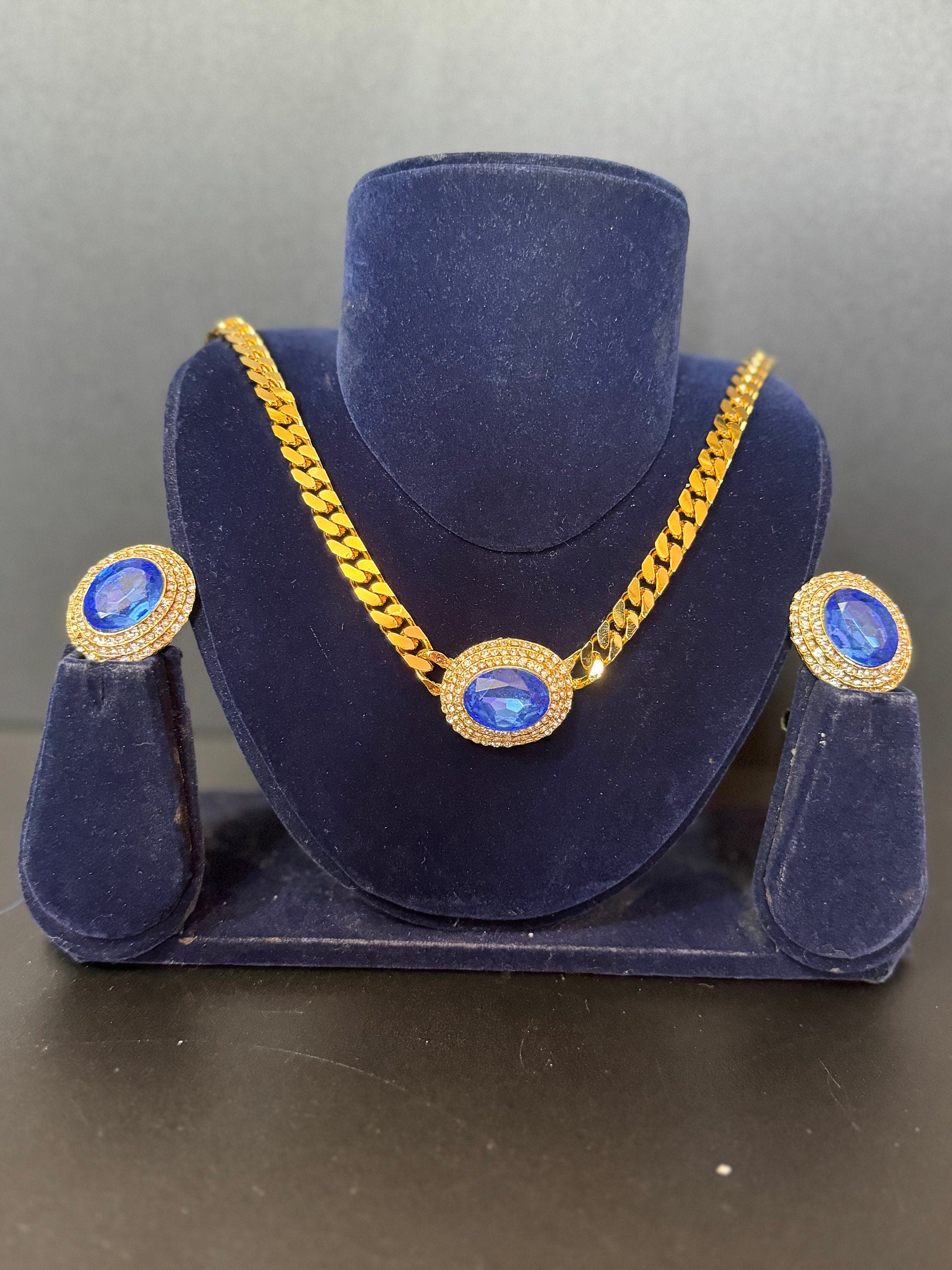 Vintage Swarovski Crystal Jewelry Set: Sapphire Blue Gold Tone Necklace & Clip On Earrings